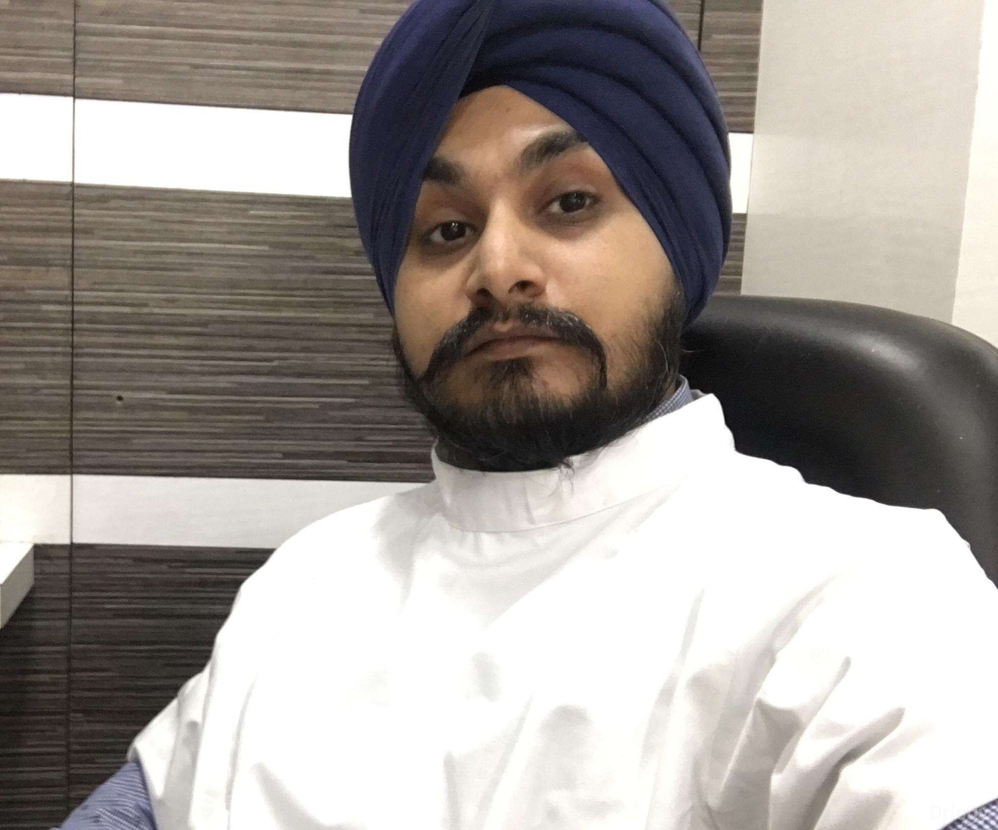 Dr. Prateek Singh Bhatia