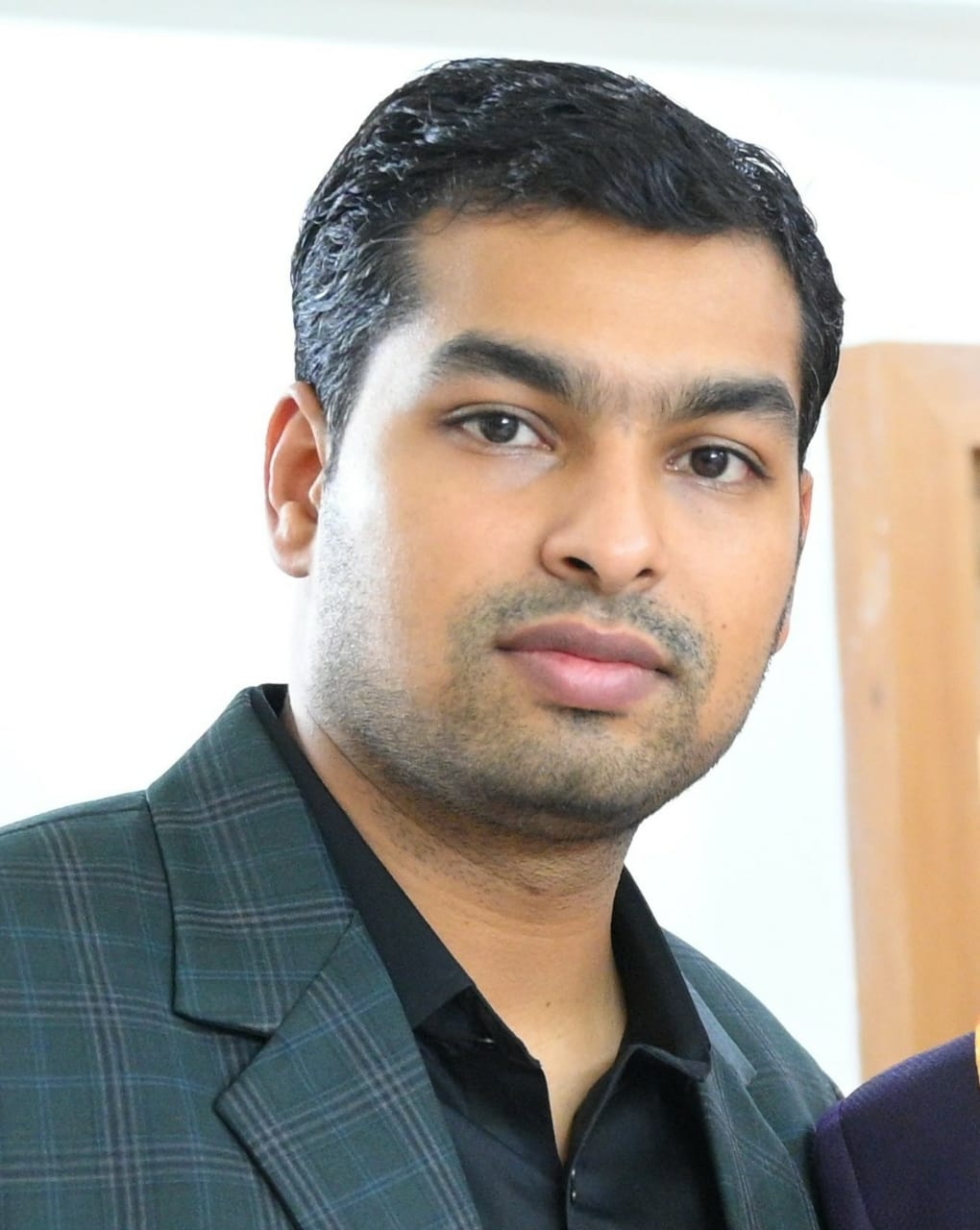 Dr. Shantanu Jain