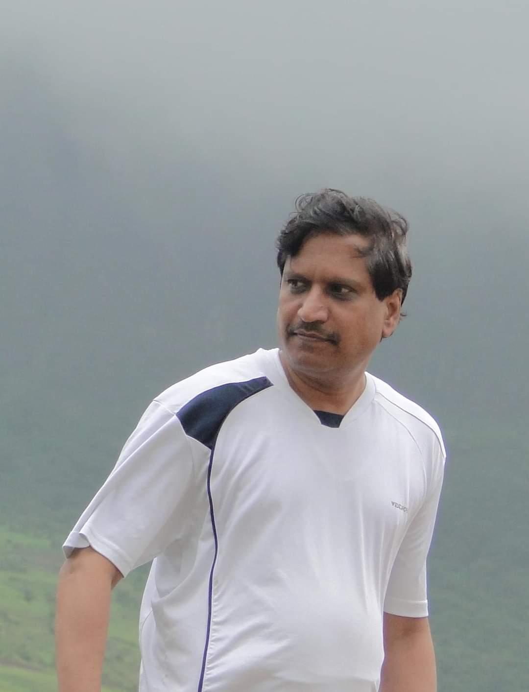 Dr. Umesh Mauskar