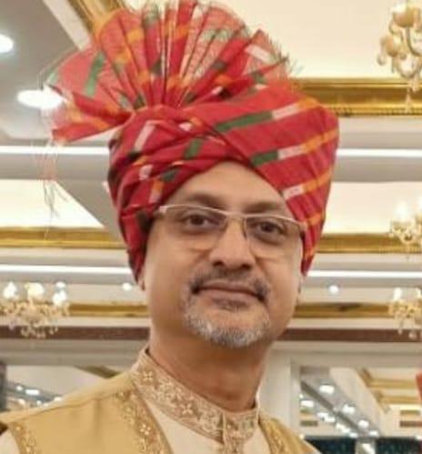 Dr. Paresh Savla
