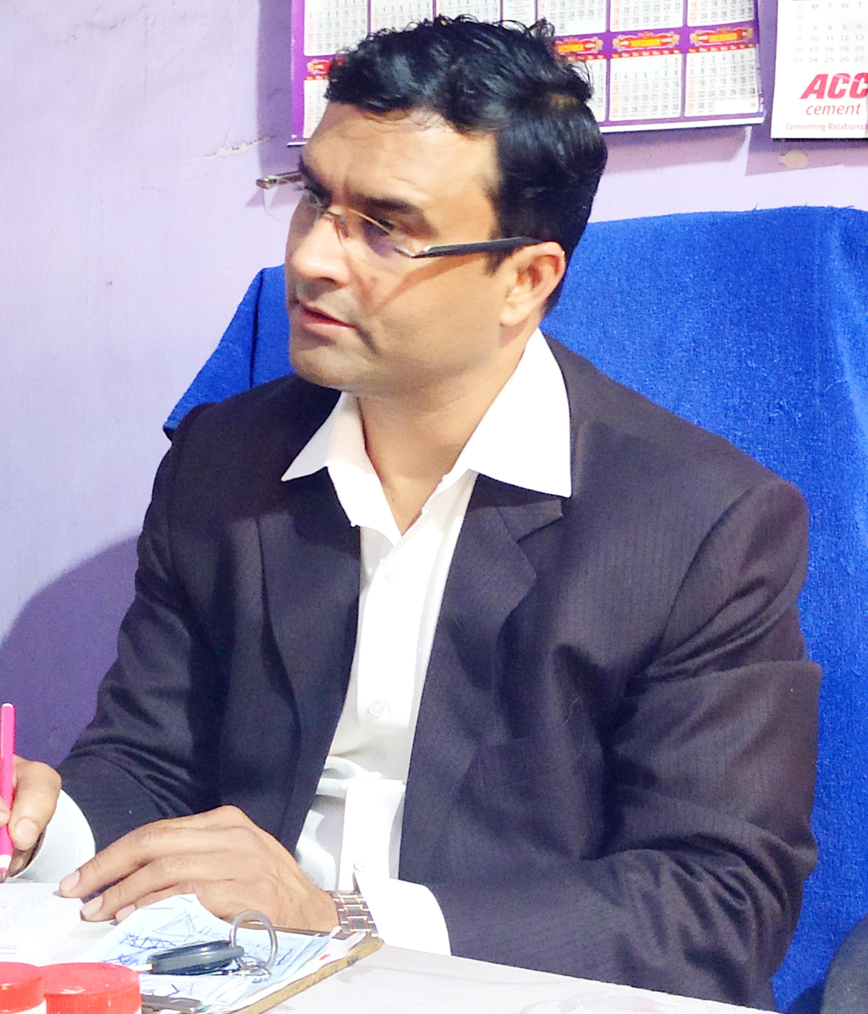 Dr. Raju Kumar Tiwary