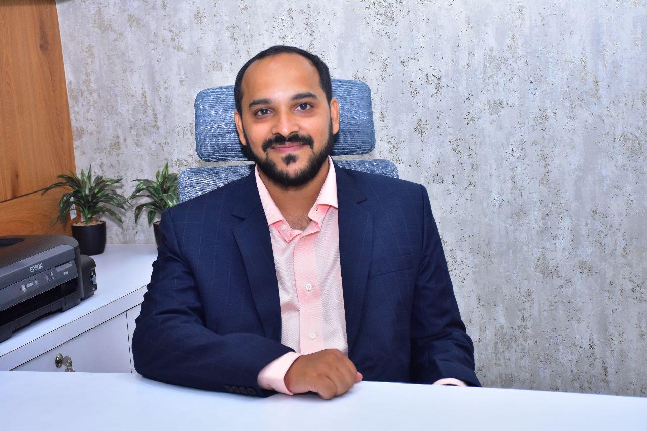 Dr. Ambarish Mandhane