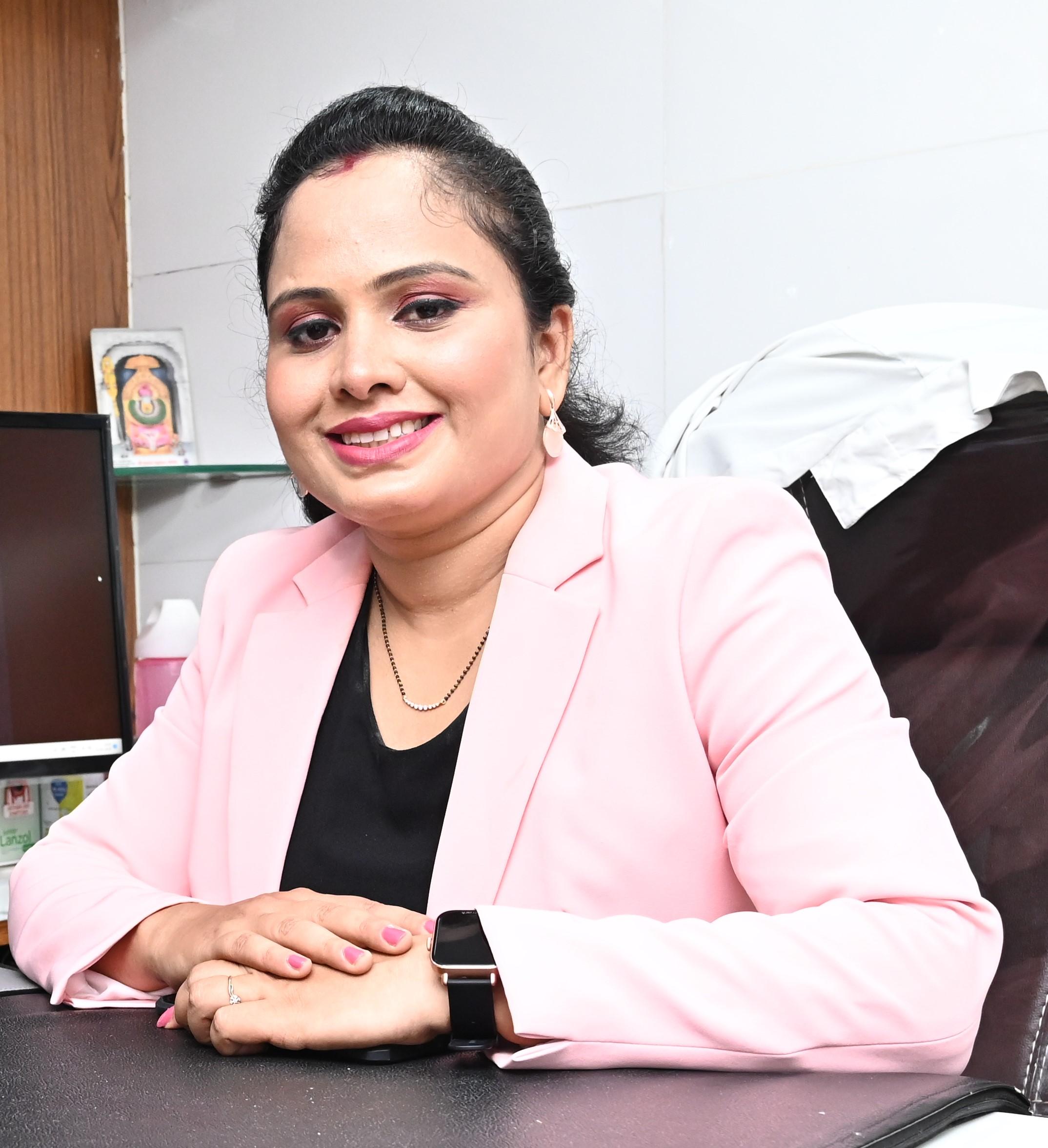 Dr. Dr. Sunita