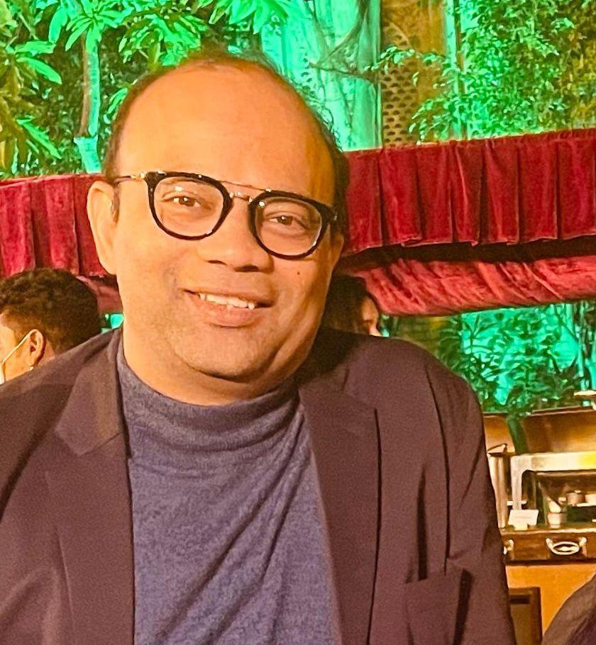 Dr. Naresh Malpani