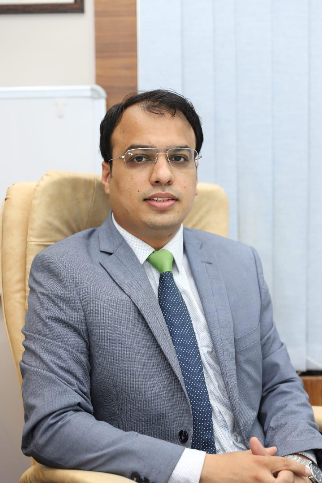 Dr. Himank Goyal