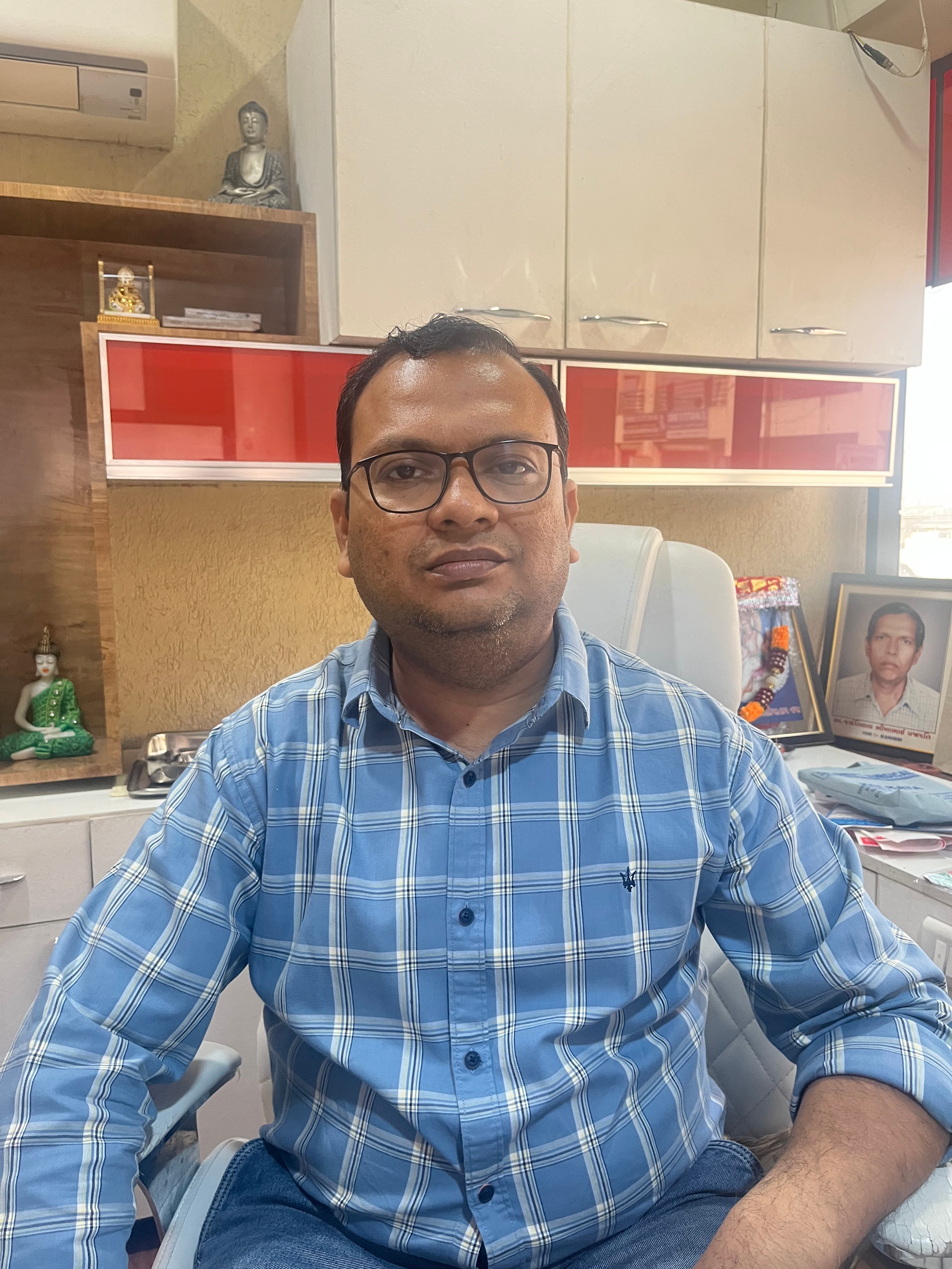 Dr. Mukesh Prajapati