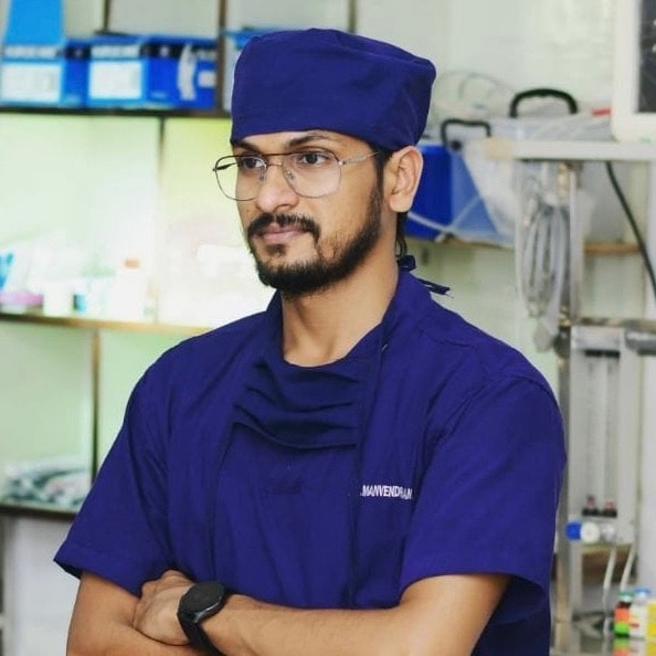 Dr. Manvendra Janghel