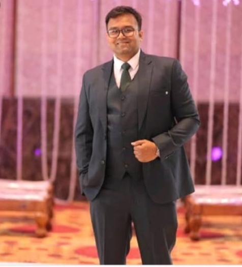 Dr. Akshay Sarode