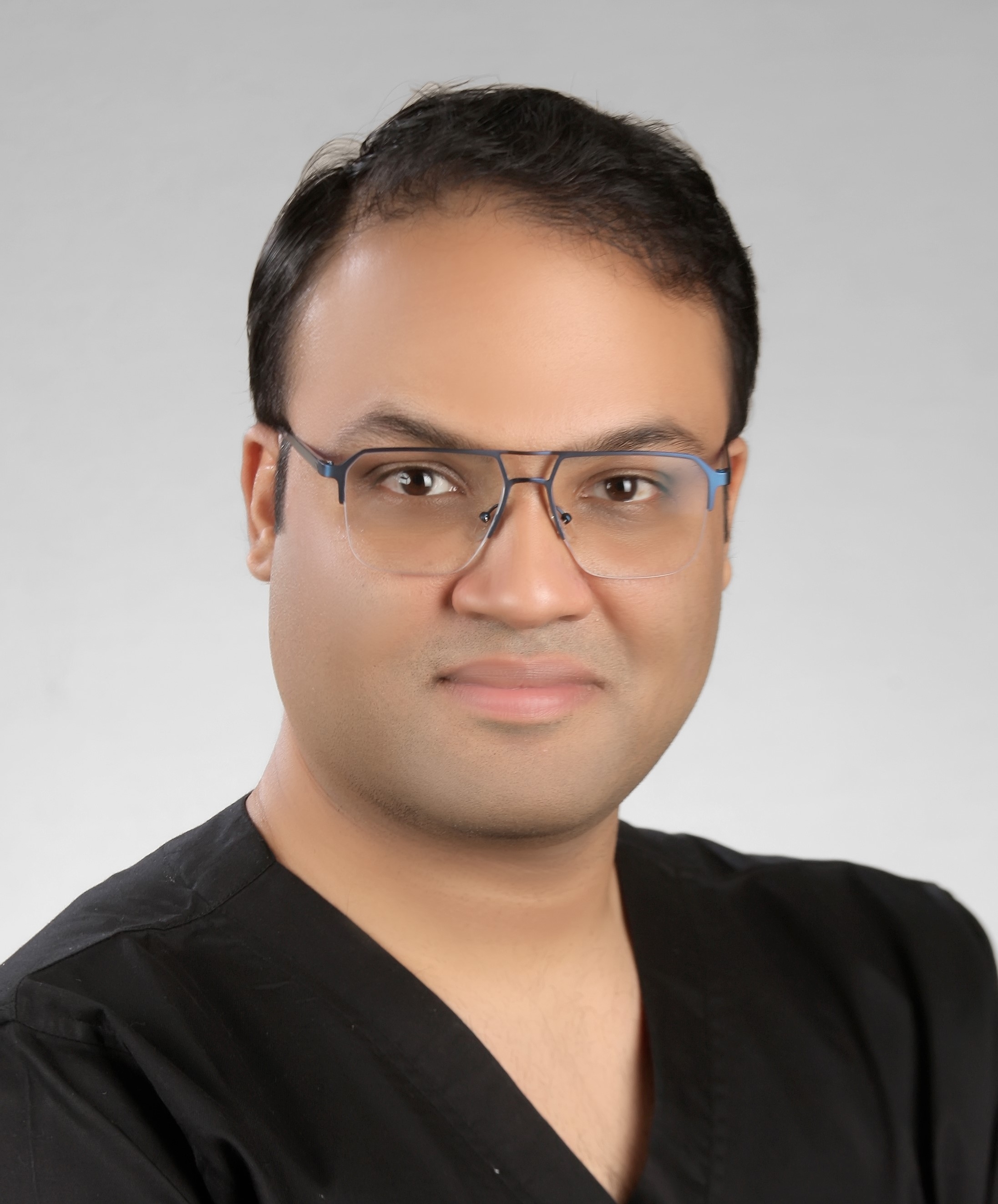 Dr. Abhishek Saxena