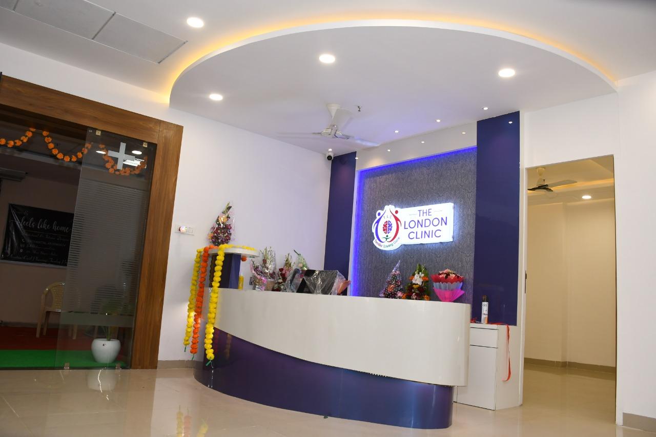 Interior view photo of The London Clinic - Photo 3 at Not Available 452016