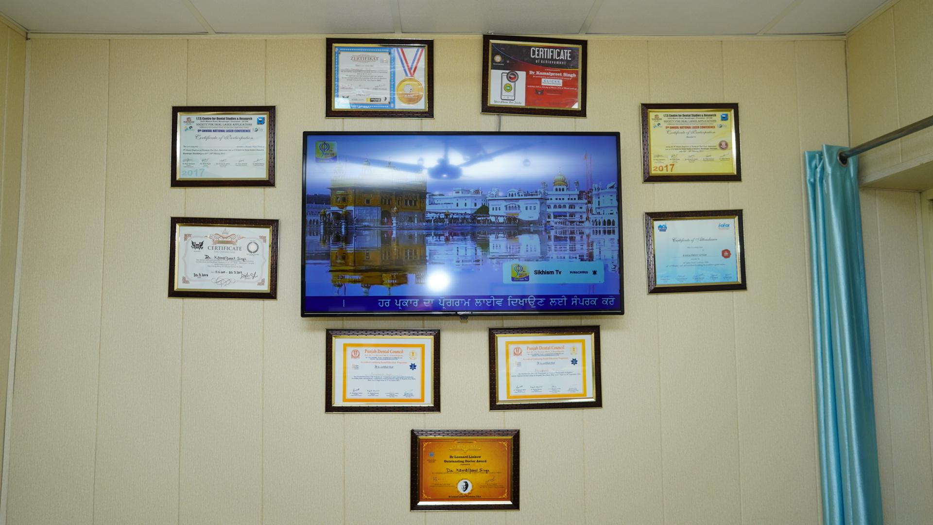 Interior view photo of JSM Multispeciality dental clinic - Photo 2 at sahibzada ajit singh nagar 160062