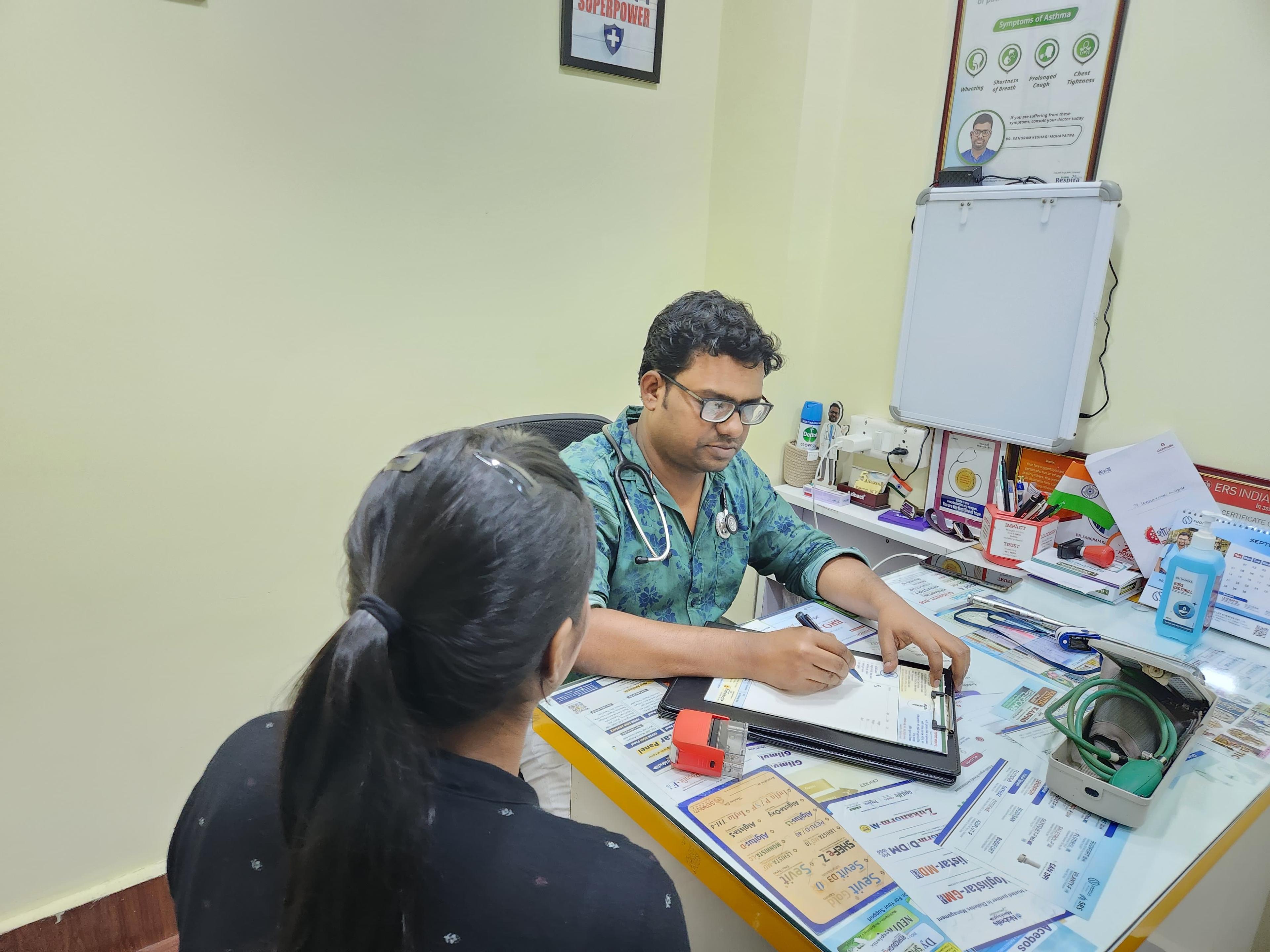 Patient consultation experience photo of MEDGEN HEALTHCARE (Multi -Specialty Clinic) - Photo 3 at bhubaneswar 751016