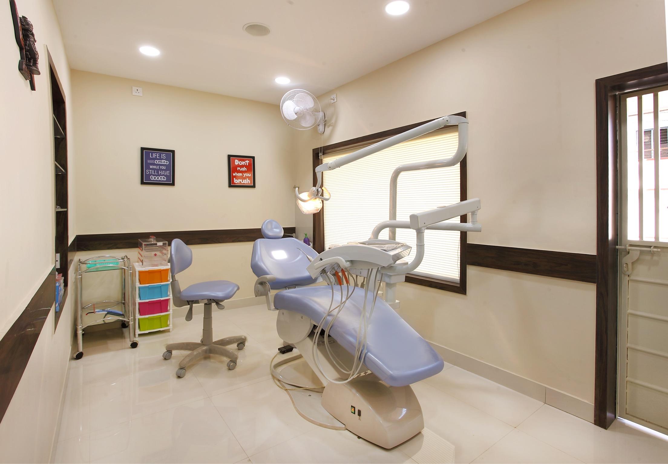 Interior view photo of Dr. Vijay R Root Canal Speciality and Implant Centre - Photo 3 at bengaluru 560018