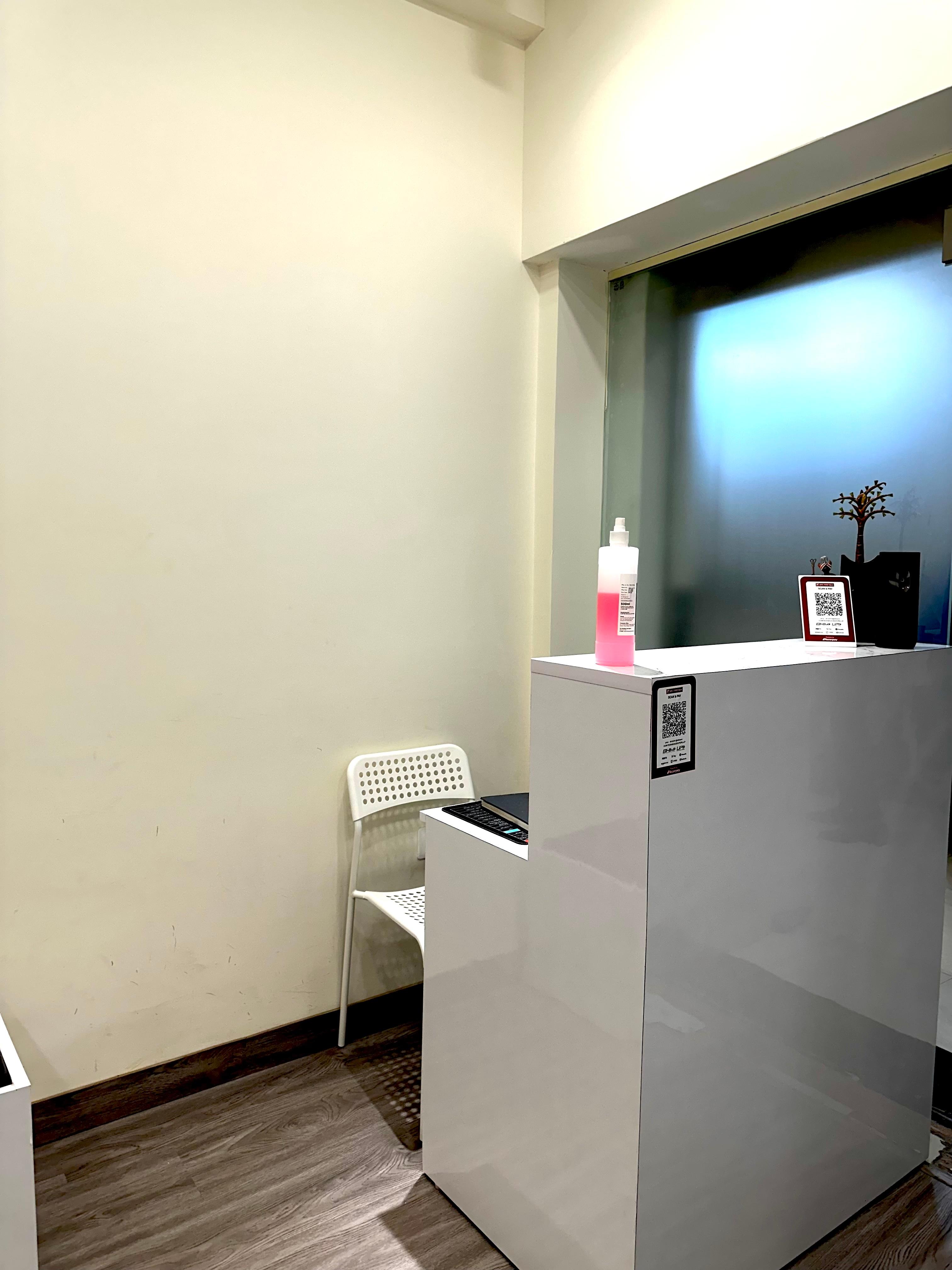 Interior view photo of NeuroMet Wellness Care Clinic - Photo 2 at Not Available 122003