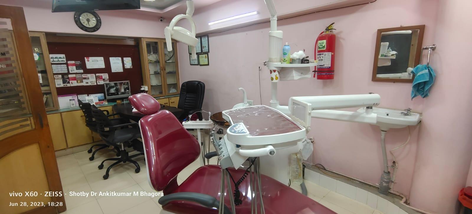Interior view photo of Karnavati Dental Care - Photo 2 at ahmedabad 380015