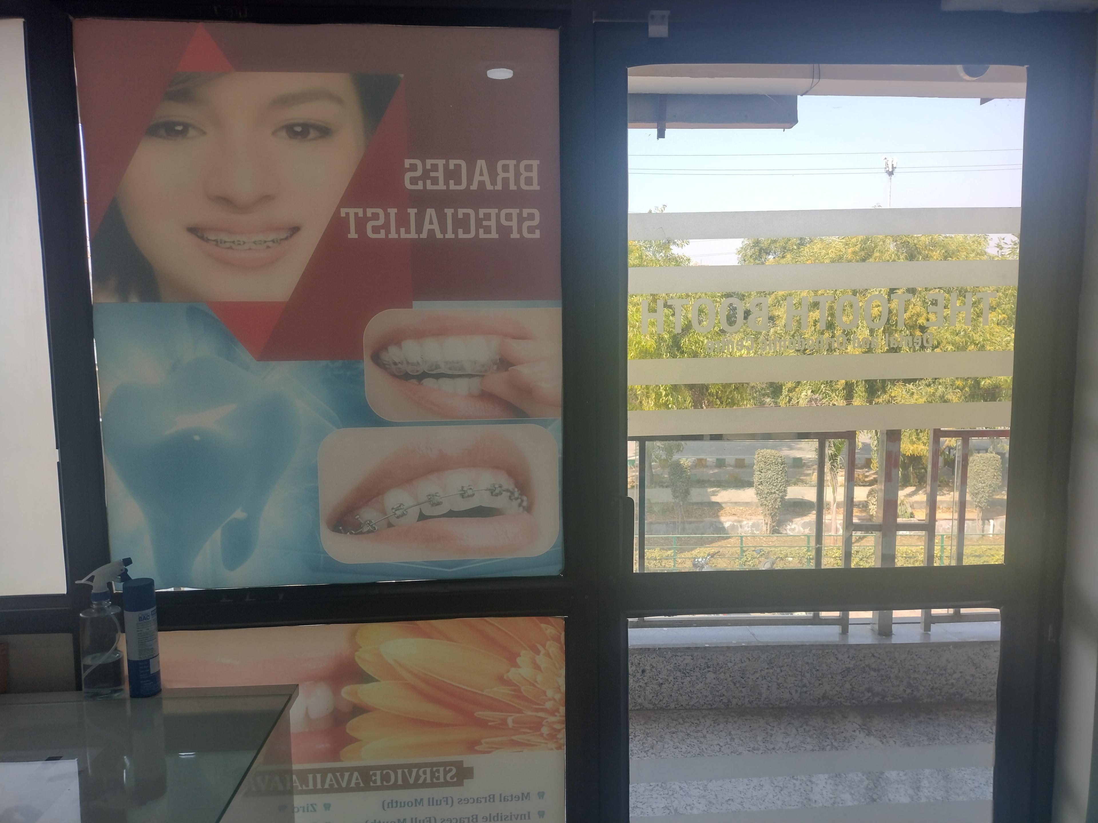 Interior view photo of The Tooth Booth : Dental and Orthodontic Centre - Photo 2 at ghaziabad 201017