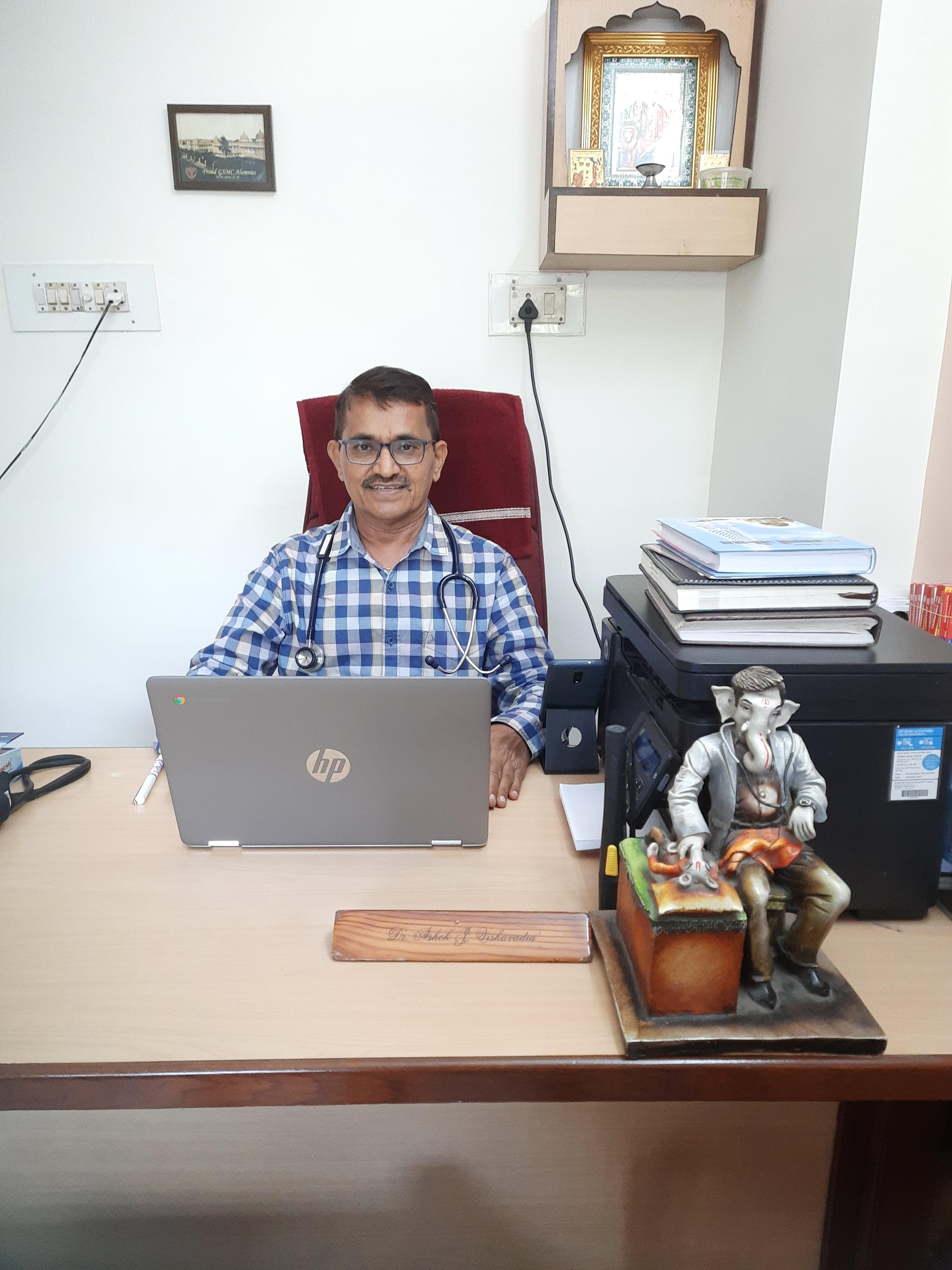 Clinic signage photo of Pratik Clinic - Photo 1 at mumbai 400066