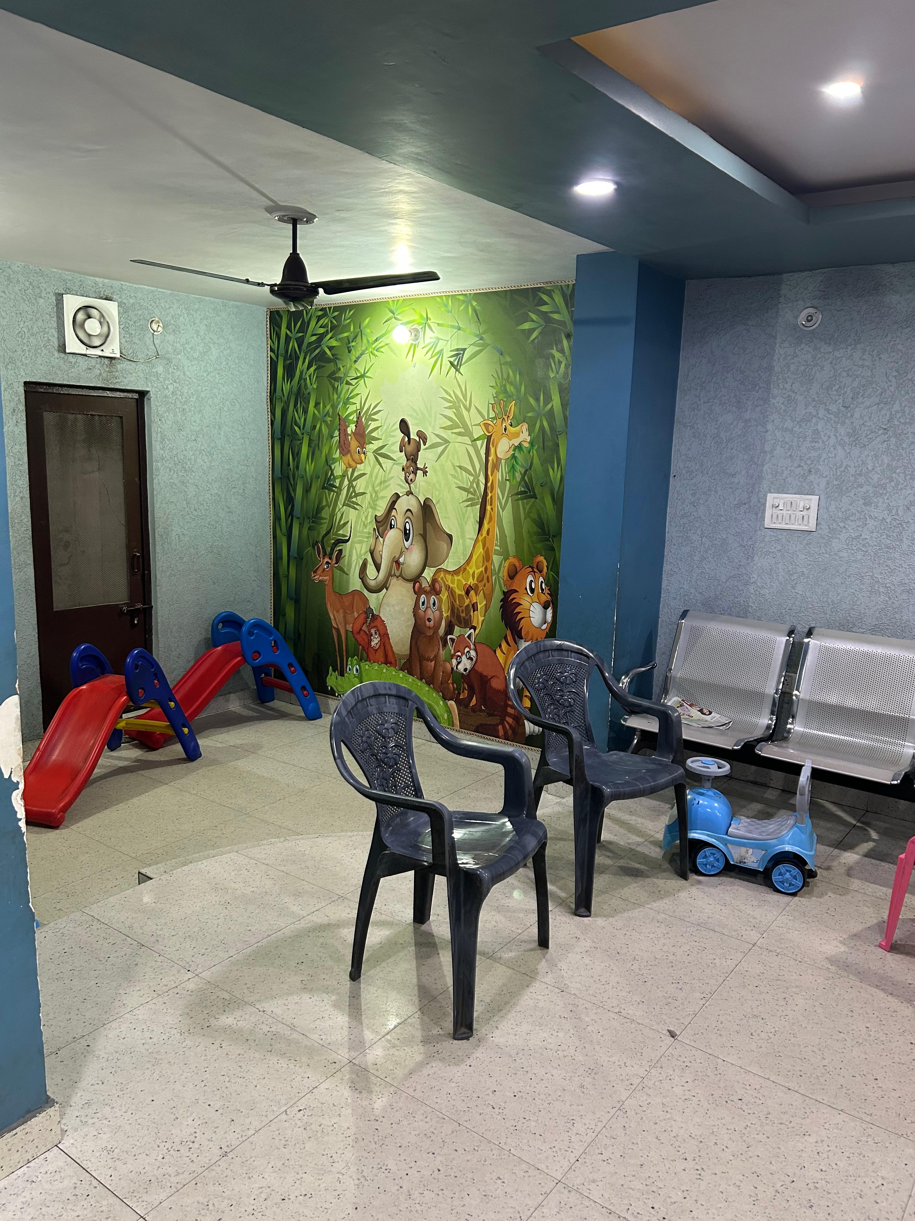 Interior view photo of Yamini Balya Chikitsalaya - Photo 3 at lucknow 226021