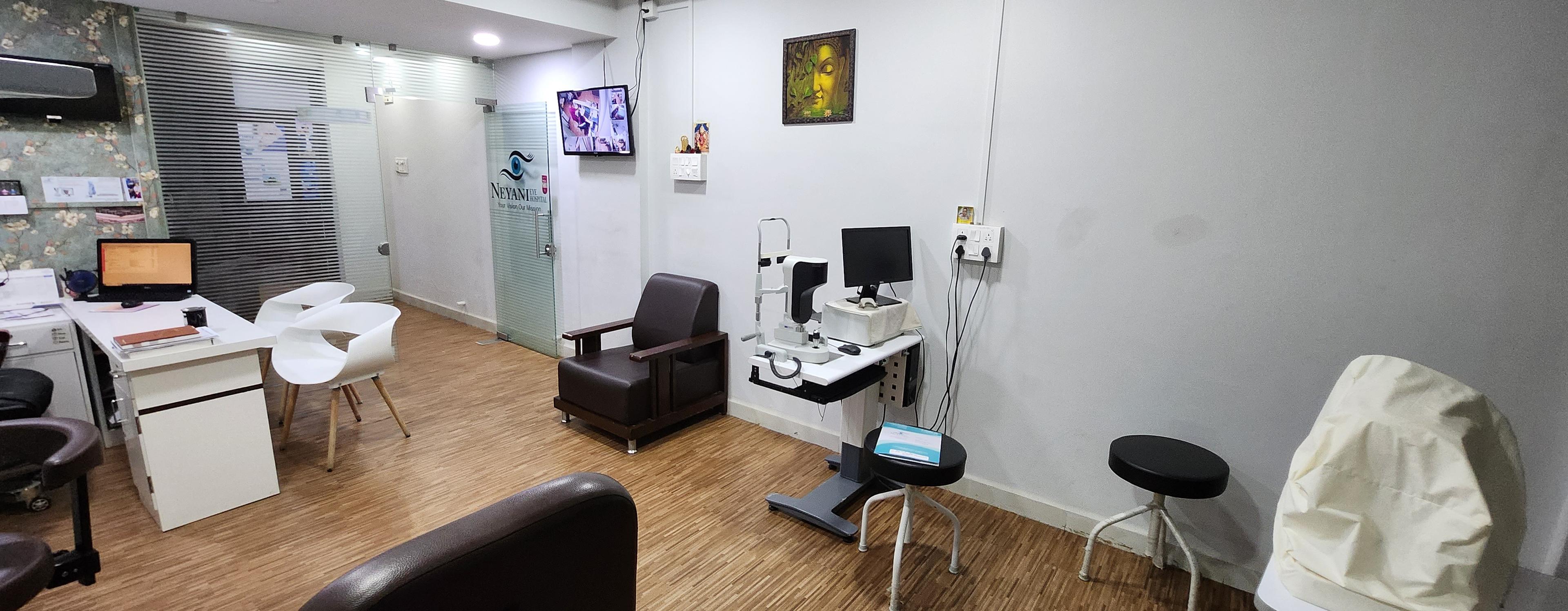Interior view photo of Neyani Eye Hospital - Photo 2 at gandhidham 370201