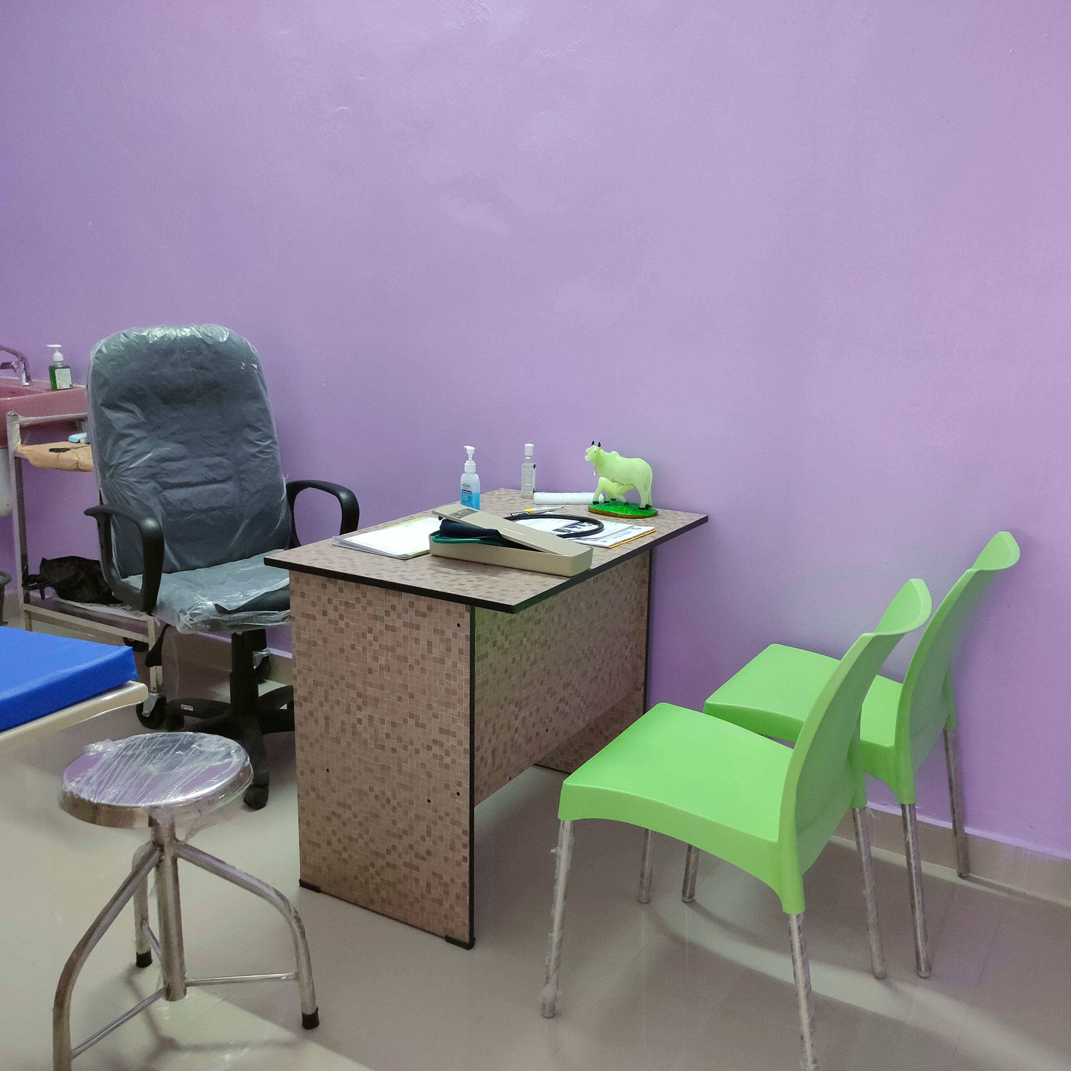 Interior view photo of DeeGee Clinic - Photo 3 at chennai 600044