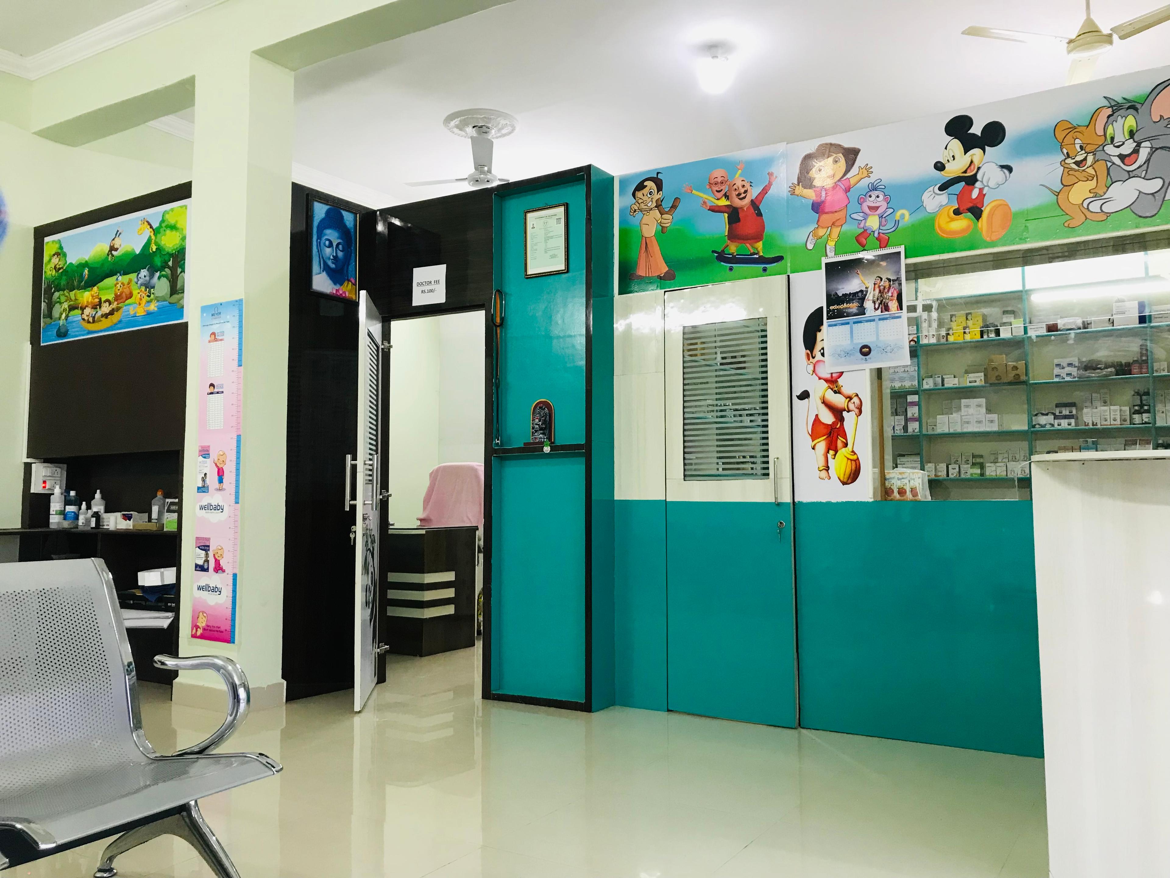 Interior view photo of VENNELA CLINIC - Photo 2 at Dokur 509204