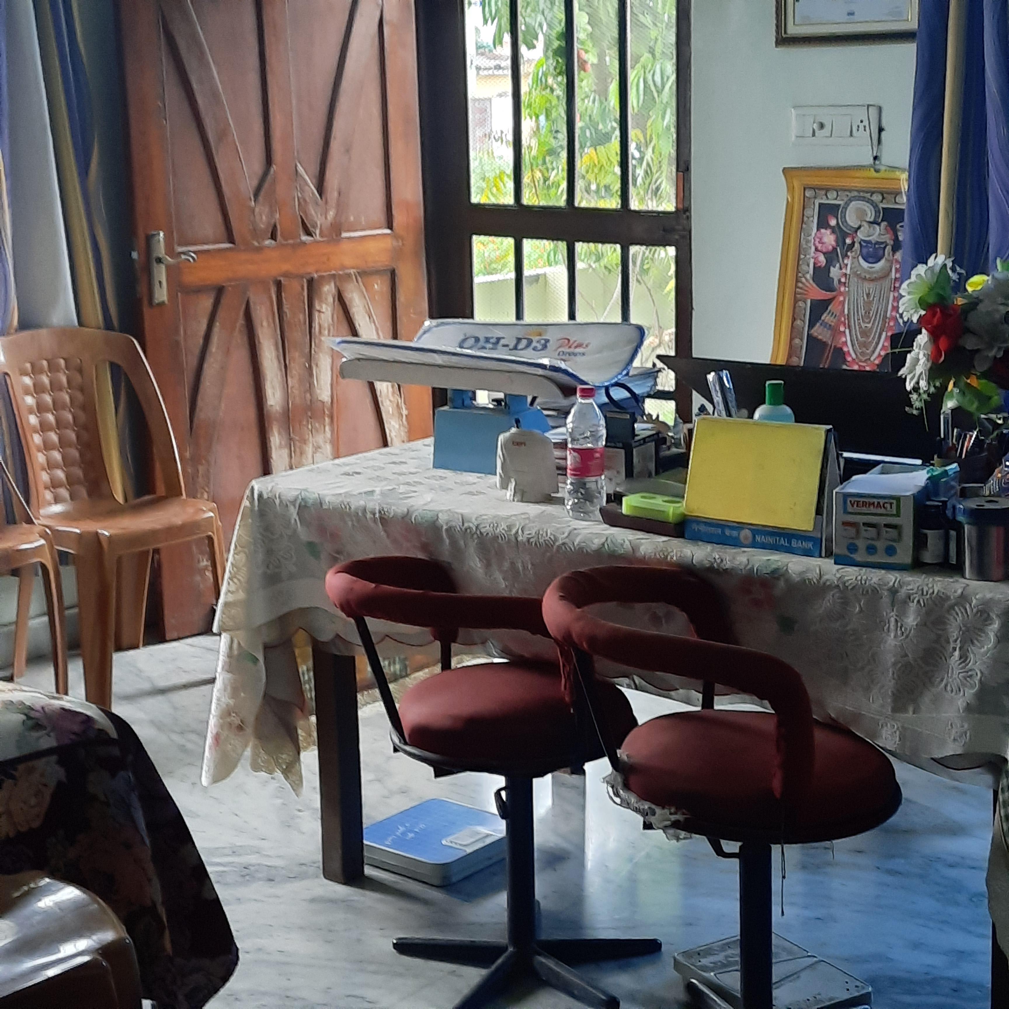 Interior view photo of Dr Bohra Child care clinic - Photo 2 at haldwani 263139