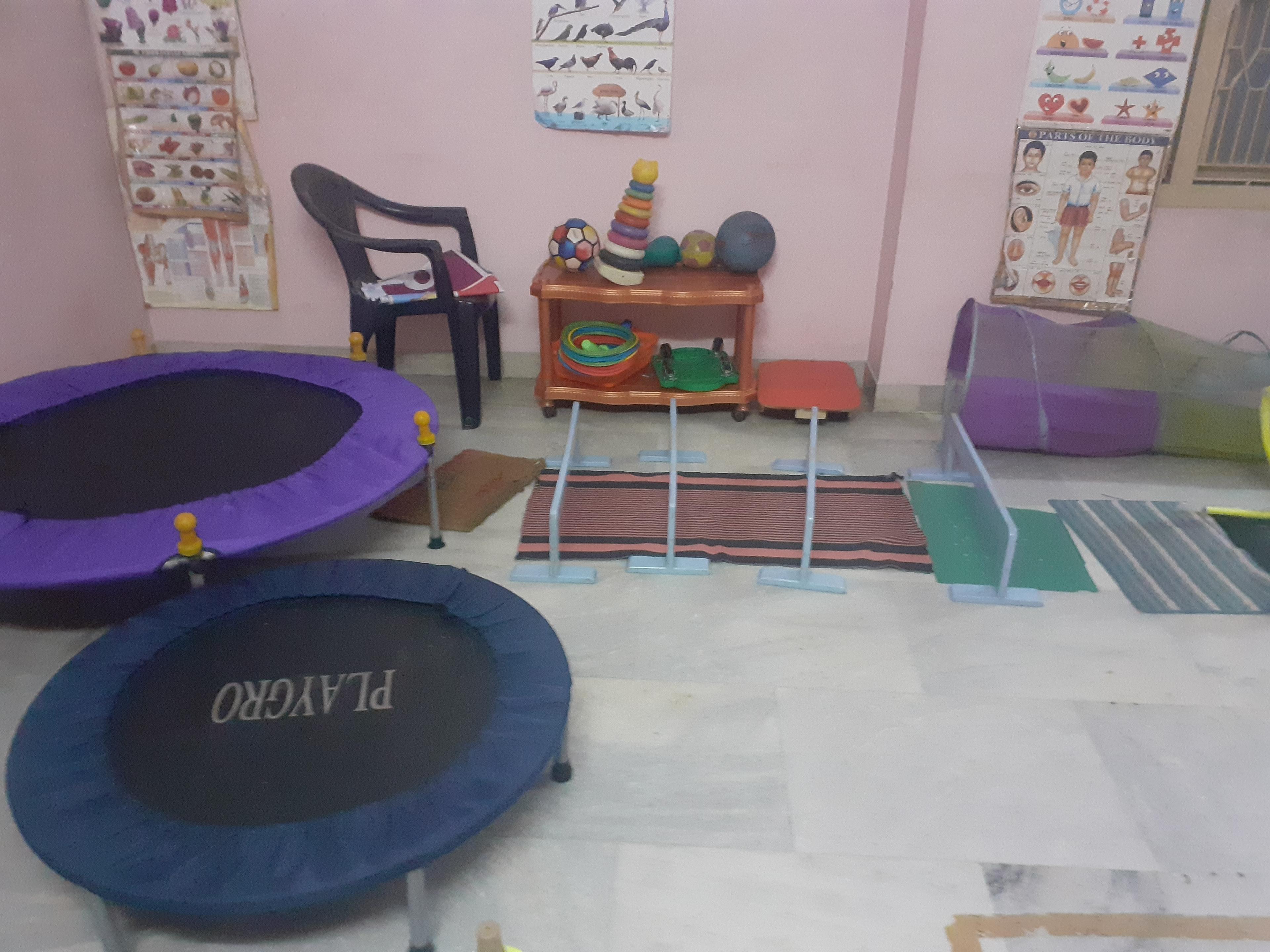 Clinic signage photo of KPMR CHILD GIDANCE CLINIC NAMAKAL - Photo 1 at namakkal 637001