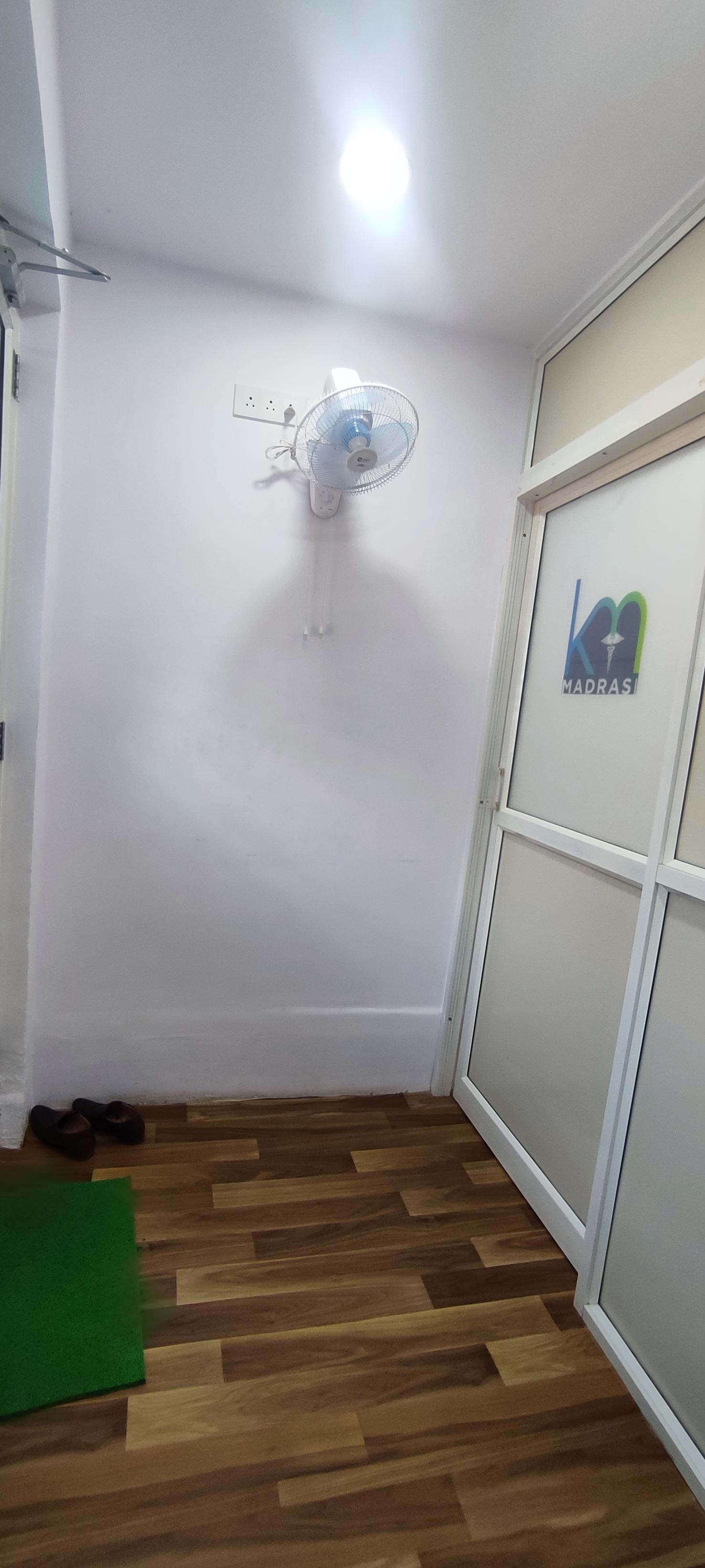 Interior view photo of Kshara piles clinic (MADRASI) ESTD:-1961 - Photo 2 at Not Available 700023