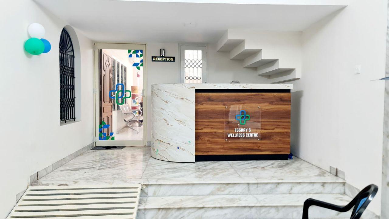 Interior view photo of ESSKAY'S WELLNESS CENTRE - Photo 2 at Elamba-mudakkal 695103