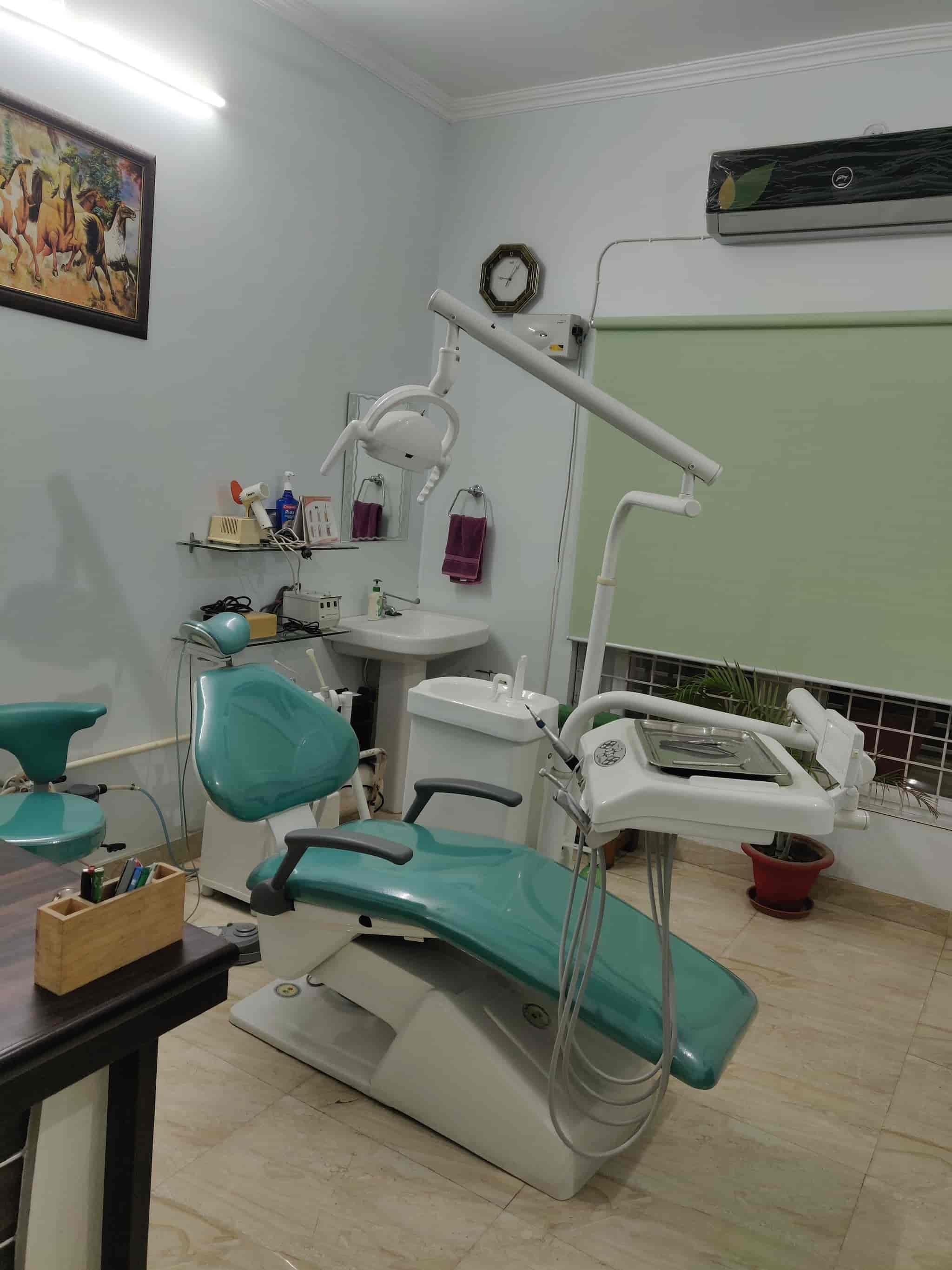 Clinic signage photo of Kaushik Dental & Implant Clinic - Photo 1 at lucknow 226024