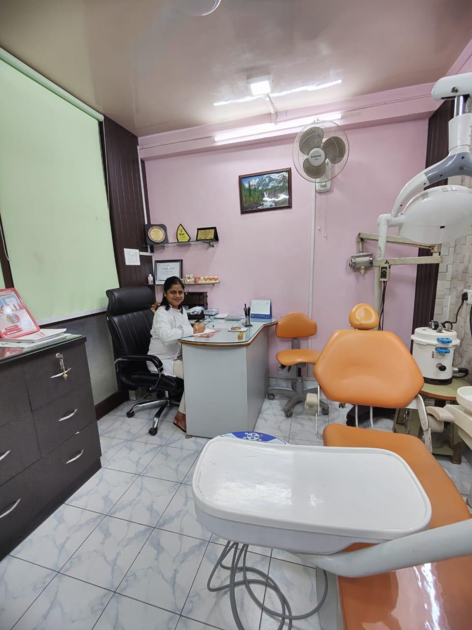 Interior view photo of Kaushik Dental & Implant Clinic - Photo 3 at lucknow 226024