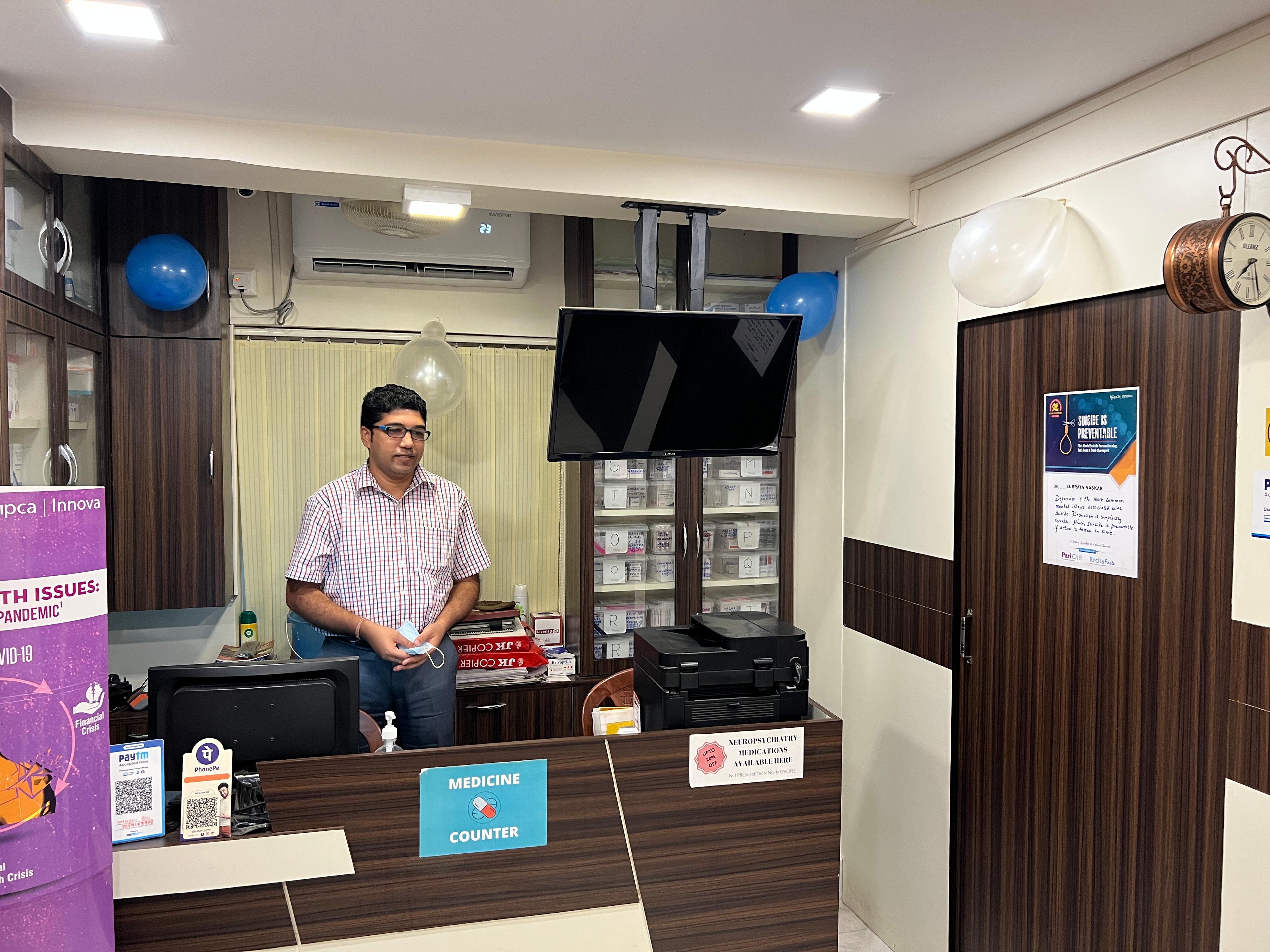 Interior view photo of Snayubikshan Neuropsychiatry Clinic - Photo 3 at kolkata 700075