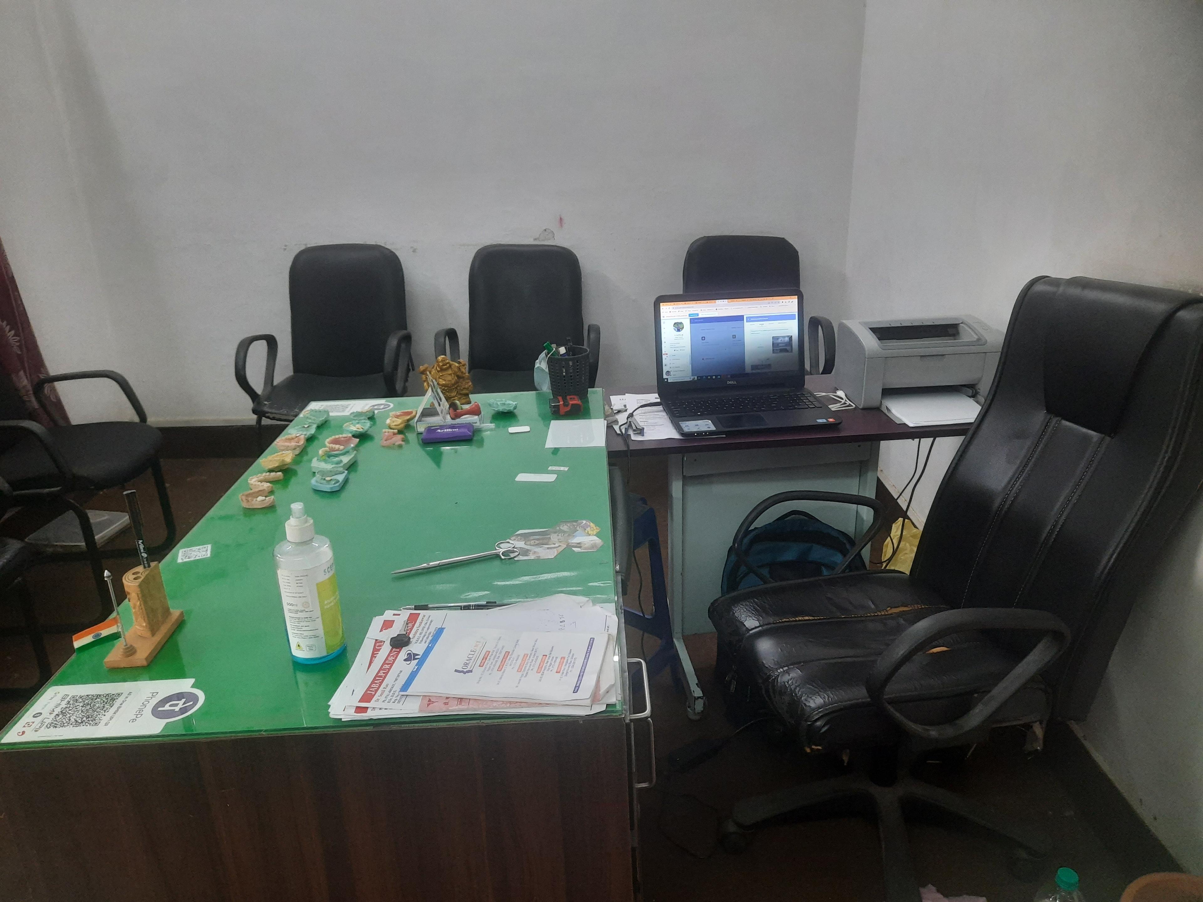 Interior view photo of B.T. Tiraha Garha Jabalpur Dental Clinic - Photo 2 at jabalpur 482003