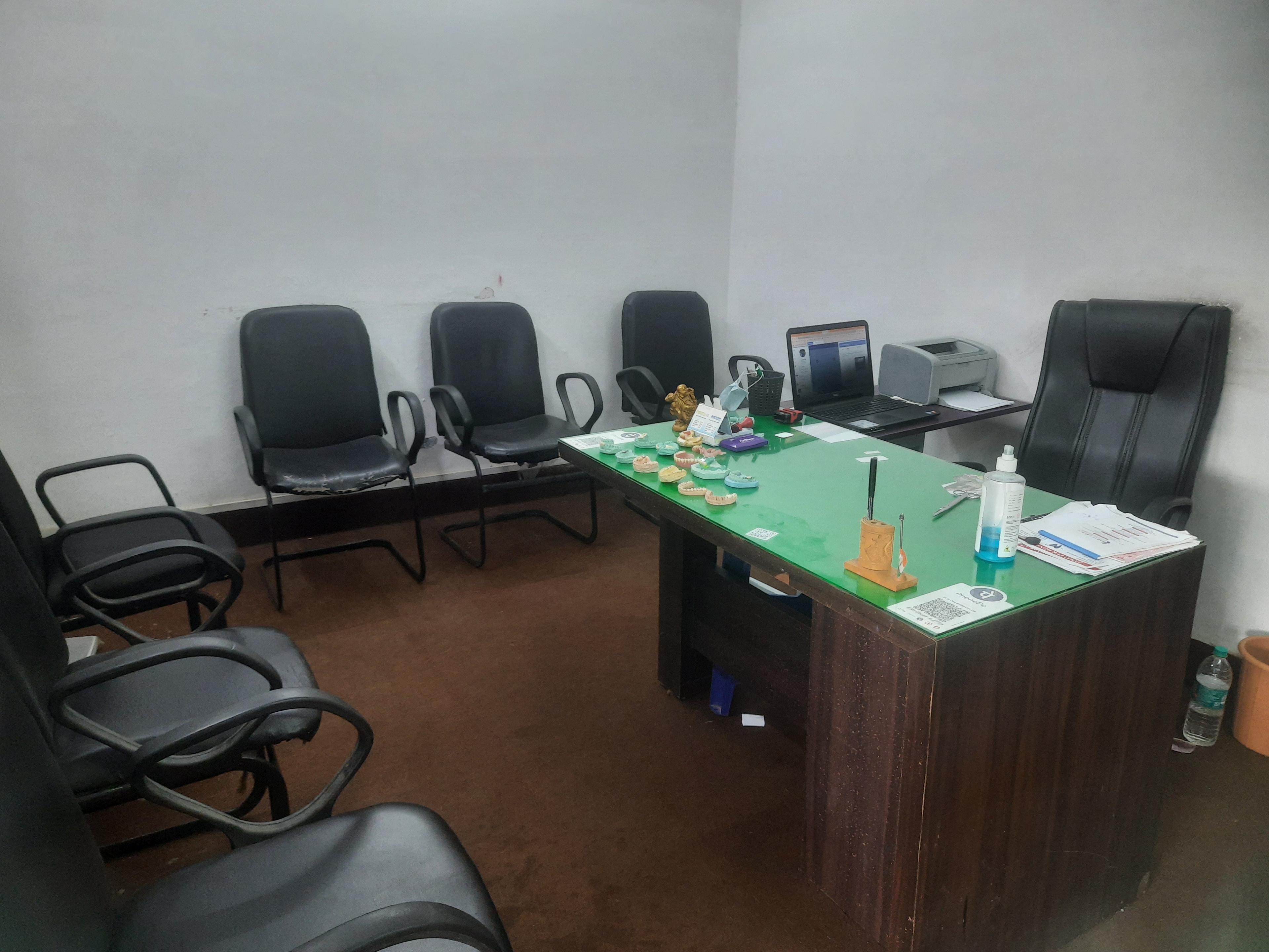 Interior view photo of B.T. Tiraha Garha Jabalpur Dental Clinic - Photo 3 at jabalpur 482003