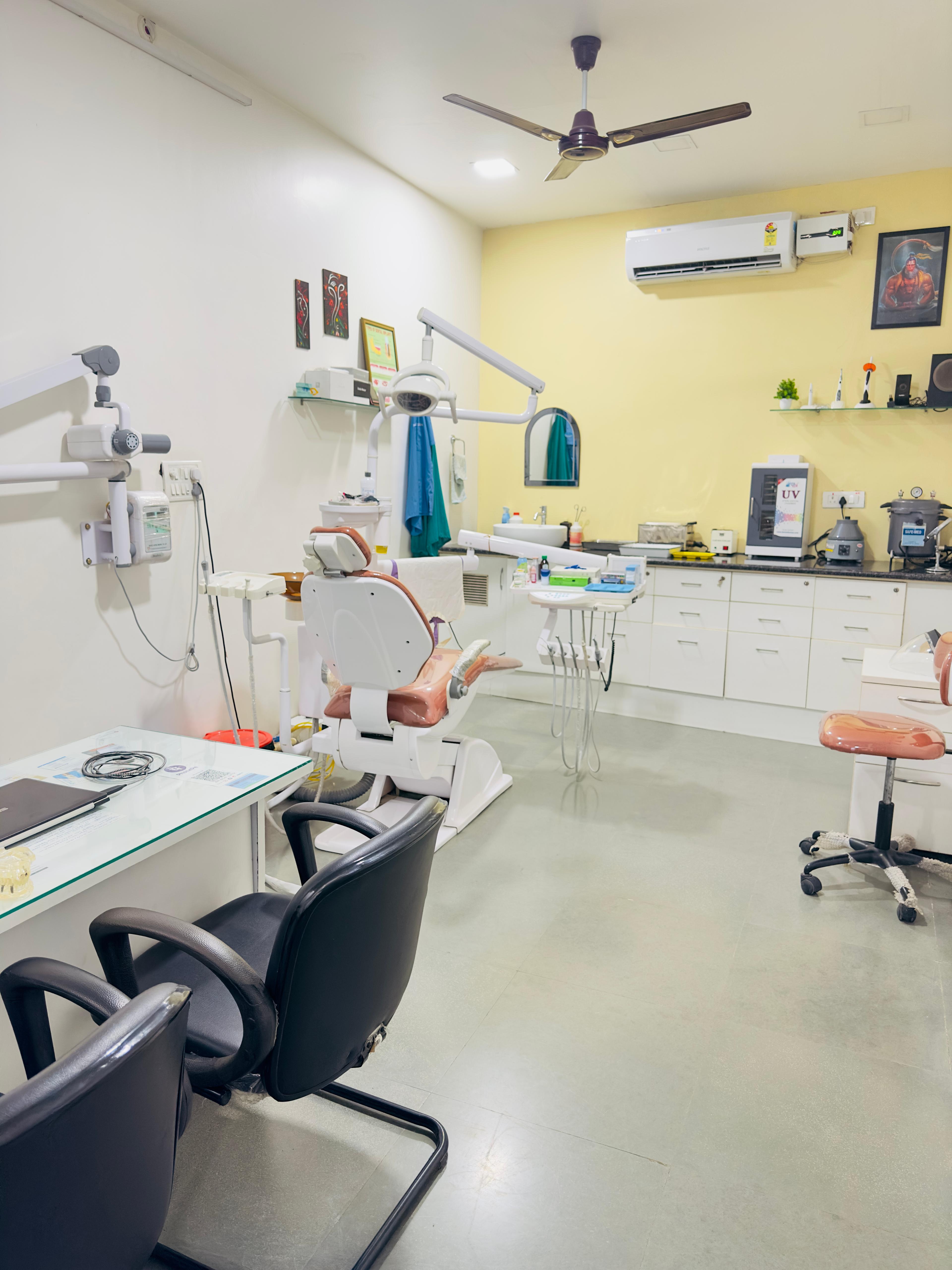 Interior view photo of Dentafix Dental Skin laser Clinic & Implant Centre - Photo 3 at gurugram 122101