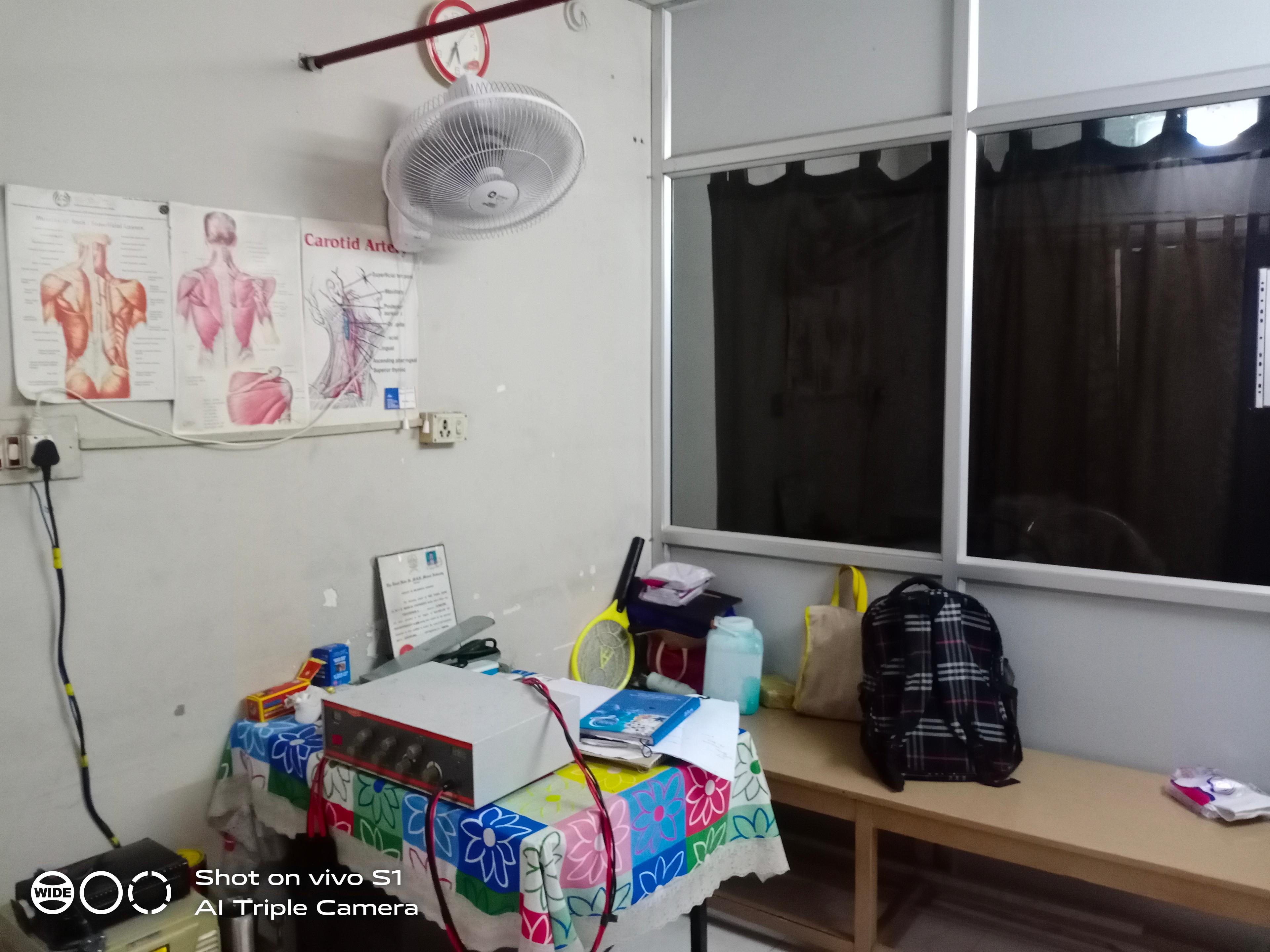 Interior view photo of cholan physiotherapy - Photo 3 at chennai 600096