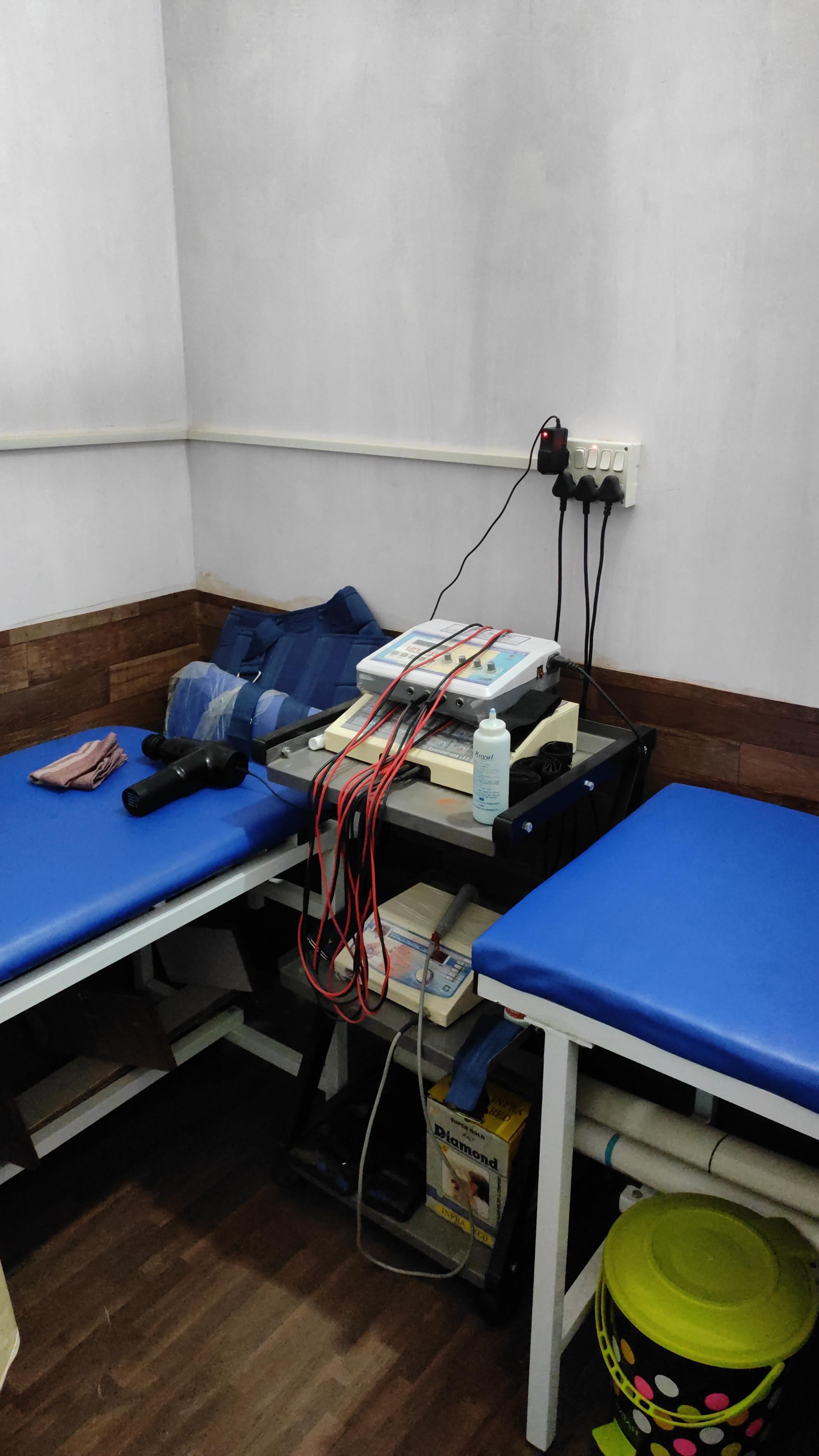 Interior view photo of Nirvana neuropsychiatry and physiotherapy clinic - Photo 3 at meerut 250341