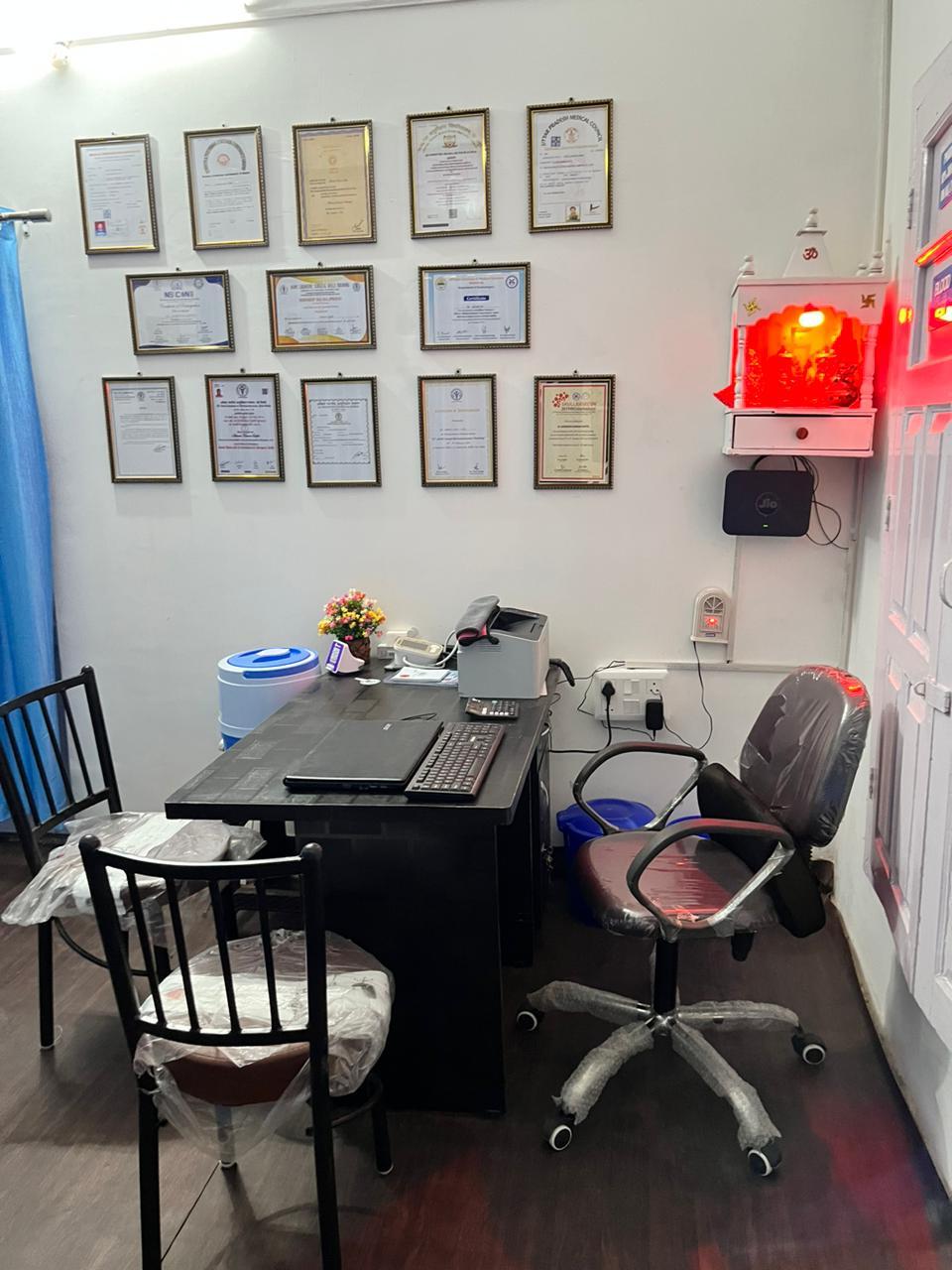 Interior view photo of Neurohorizon The Brain and Spine Clinic - Photo 2 at kanpur 208002