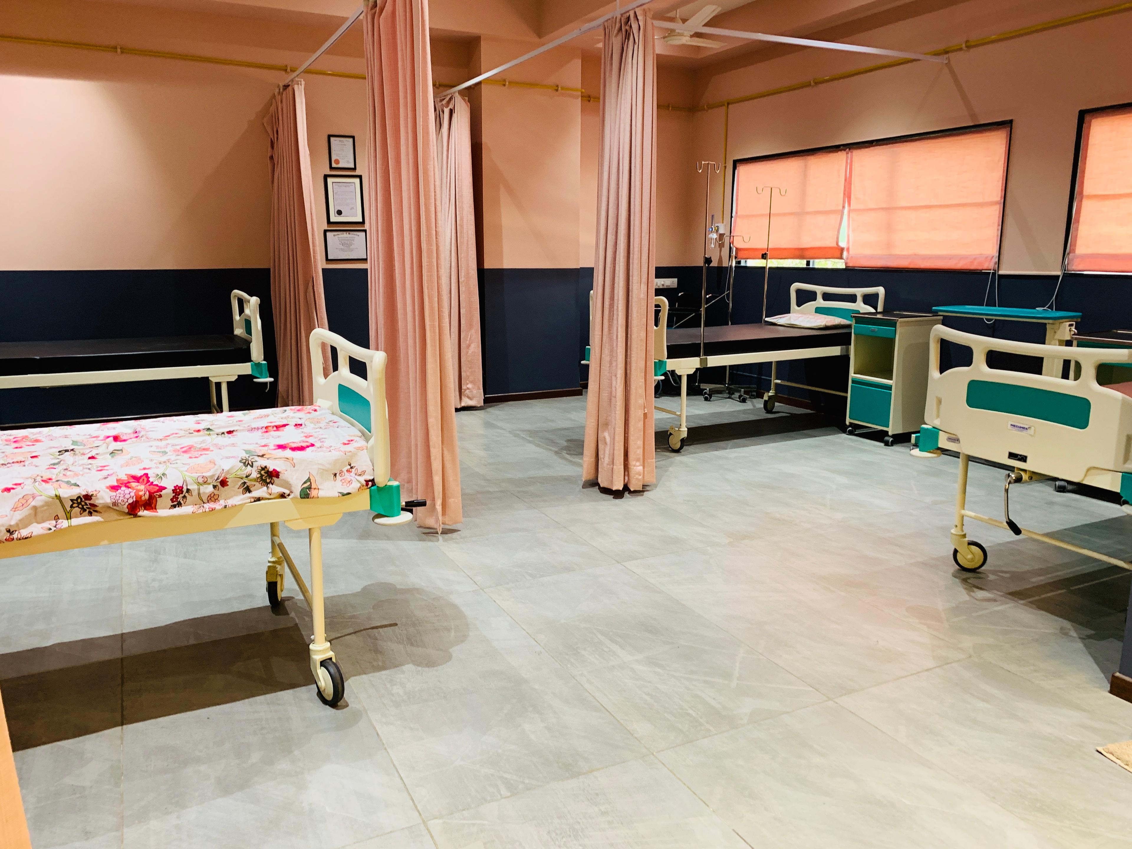 Interior view photo of Dr Malatibai Chitnis Fertility and IVF center - Photo 3 at thane 400607
