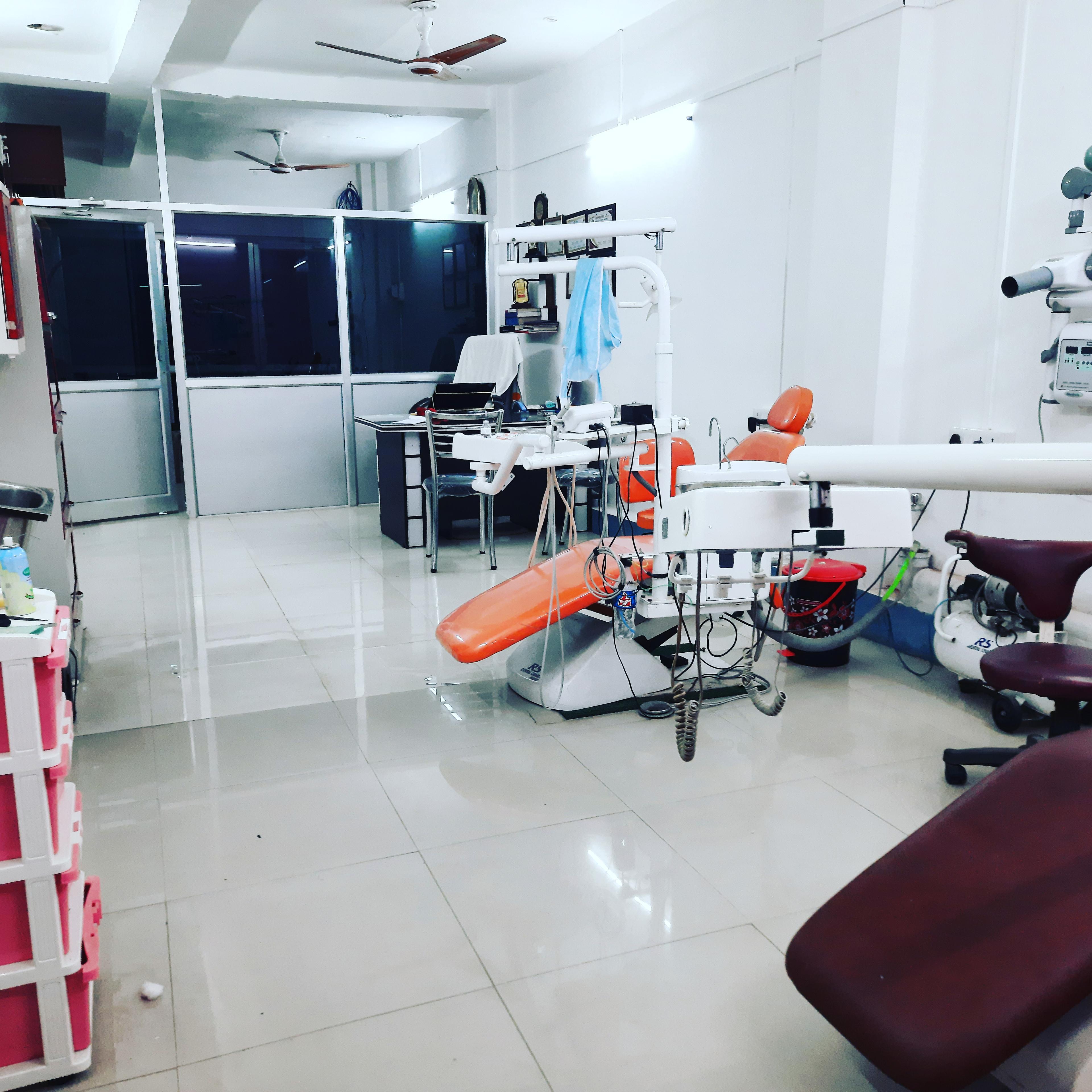 Exterior view photo of Appolo dental world hospital - Photo 3 at Bagaha 845101