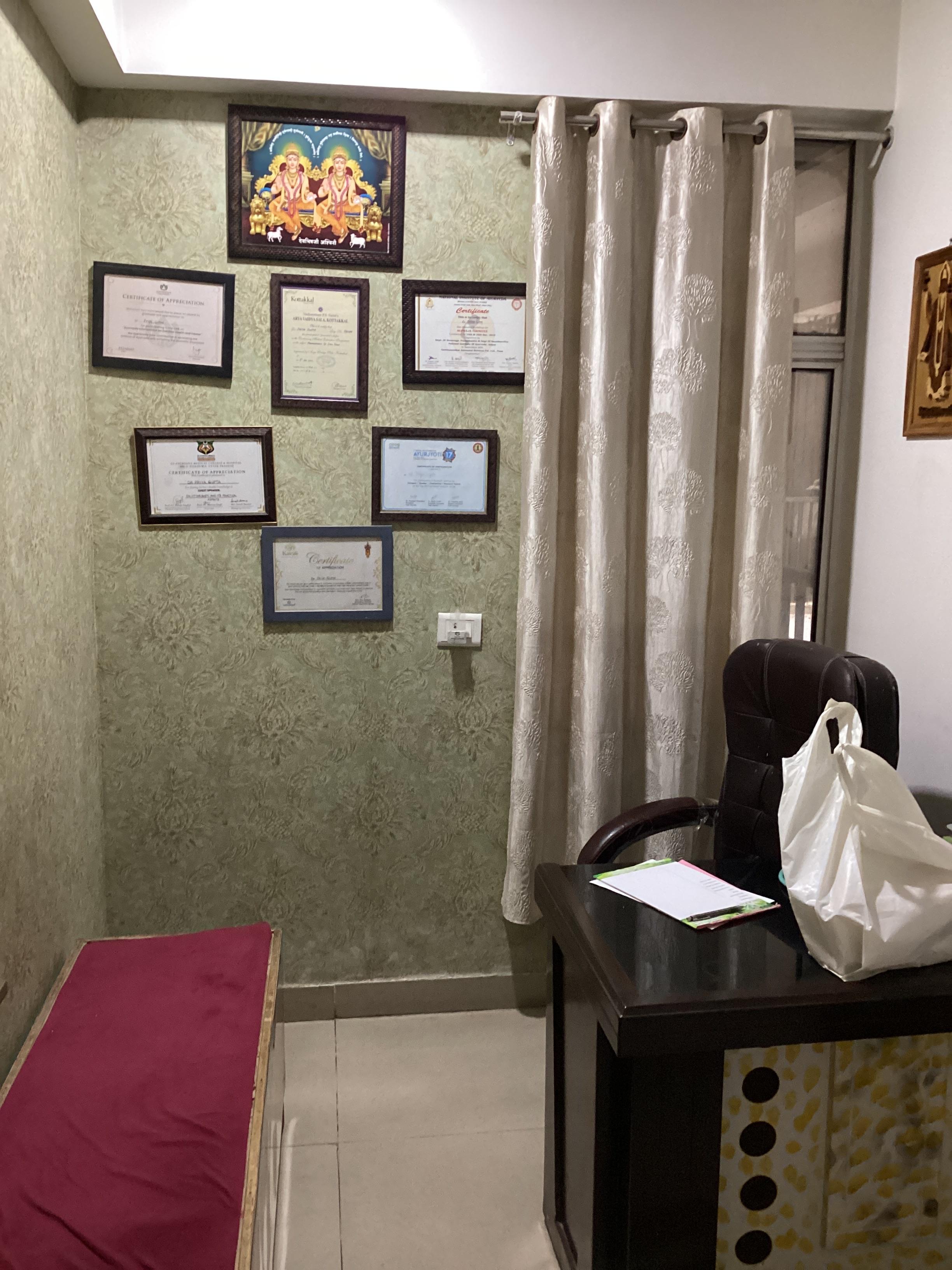 Interior view photo of Swasthasya Ayurveda - Photo 2 at greater noida 201009