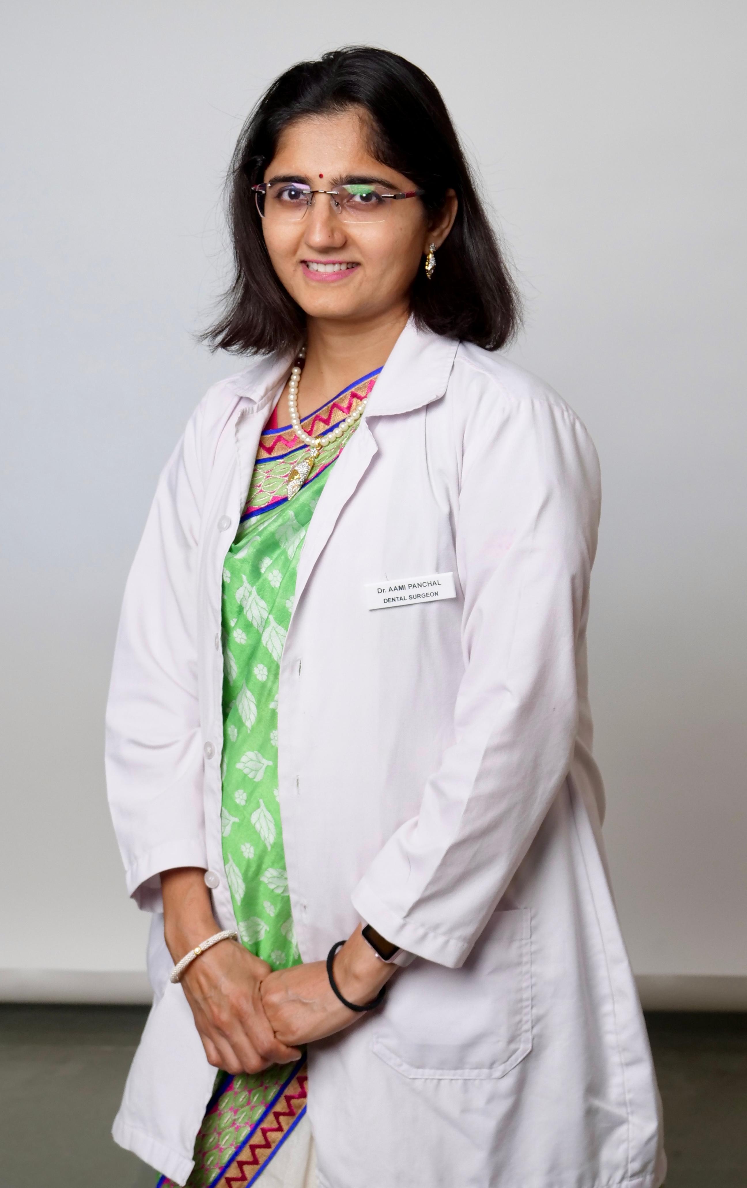 Clinic signage photo of Dr Aami Dental Clinic - Photo 1 at vadodara 390012