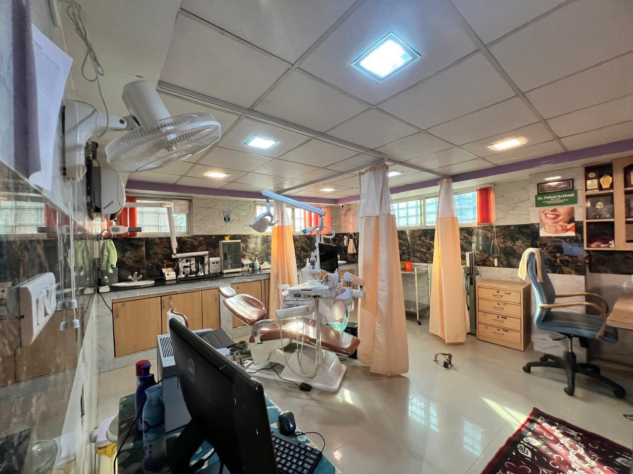 Interior view photo of Appolo Dental Care - Braces & Implant Center - Photo 2 at srinagar 190010