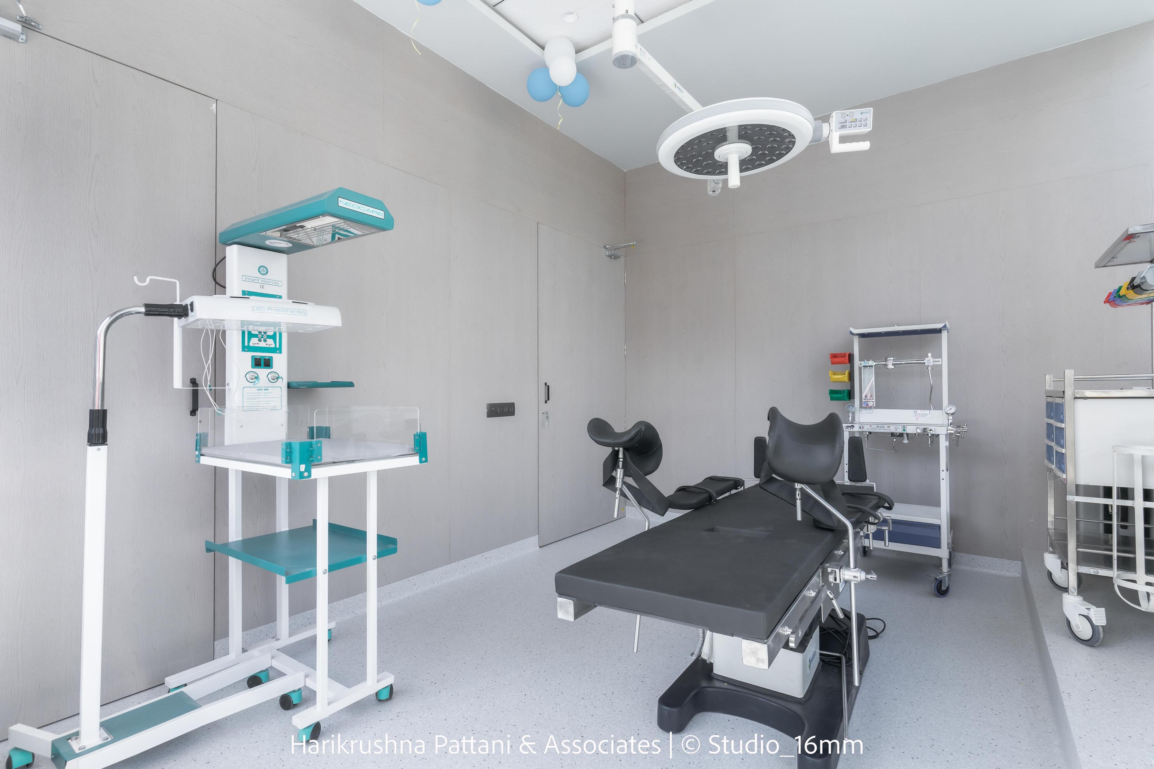 Interior view photo of GUNATIT WOMEN'S & CHILDREN HOSPITAL - Photo 2 at ahmedabad 380058