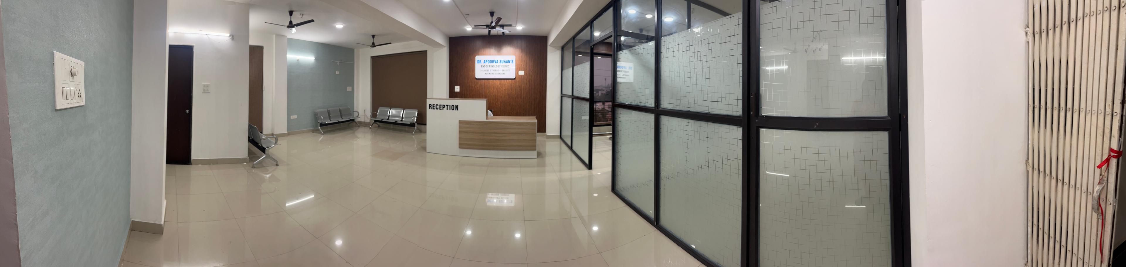 Interior view photo of Diabetes, Hormone and Endocrine clinic - Photo 2 at na 462024