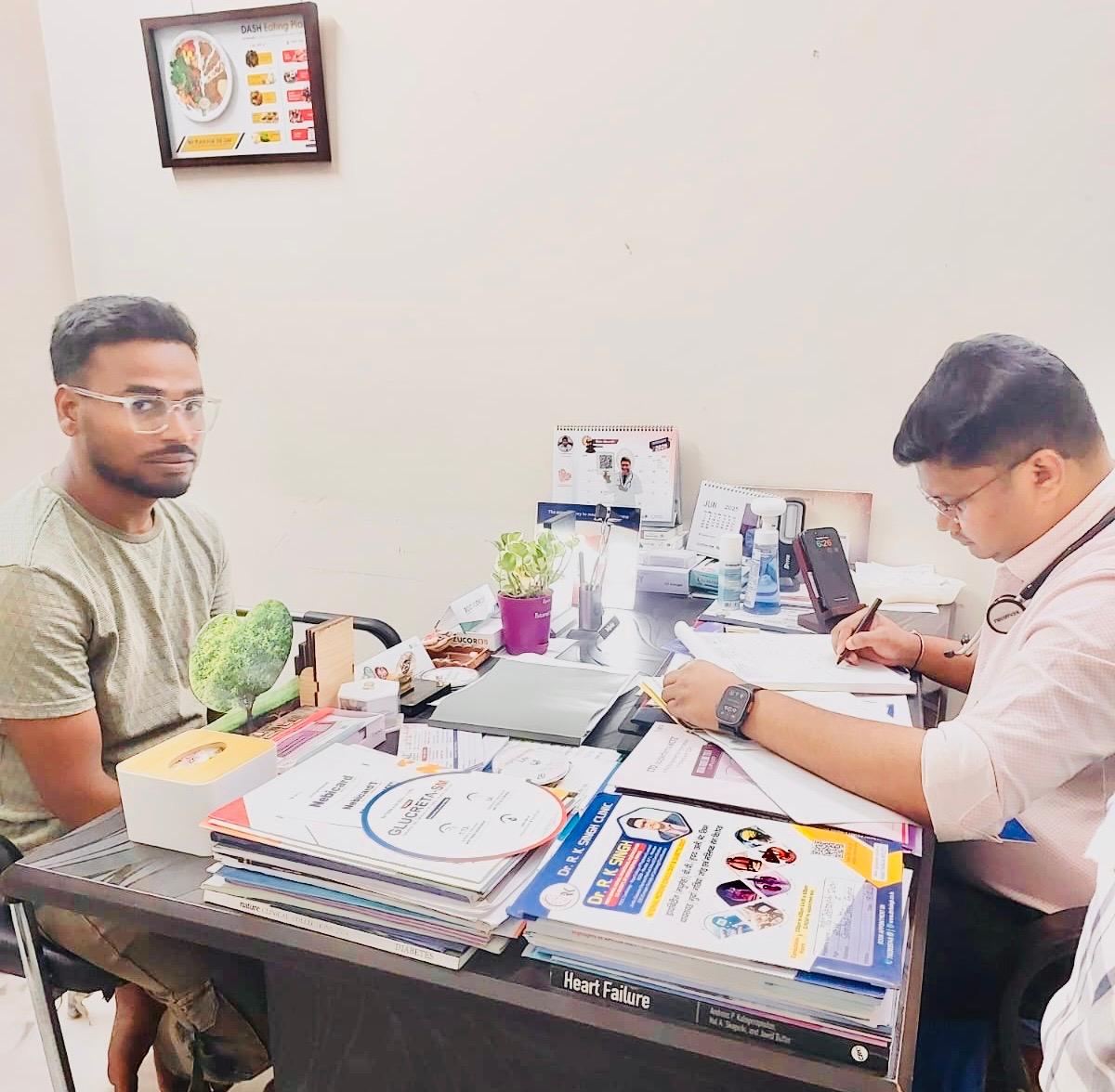 Interior view photo of Dr R K Singh Clinic- PHULWARI - Photo 2 at patna 801505