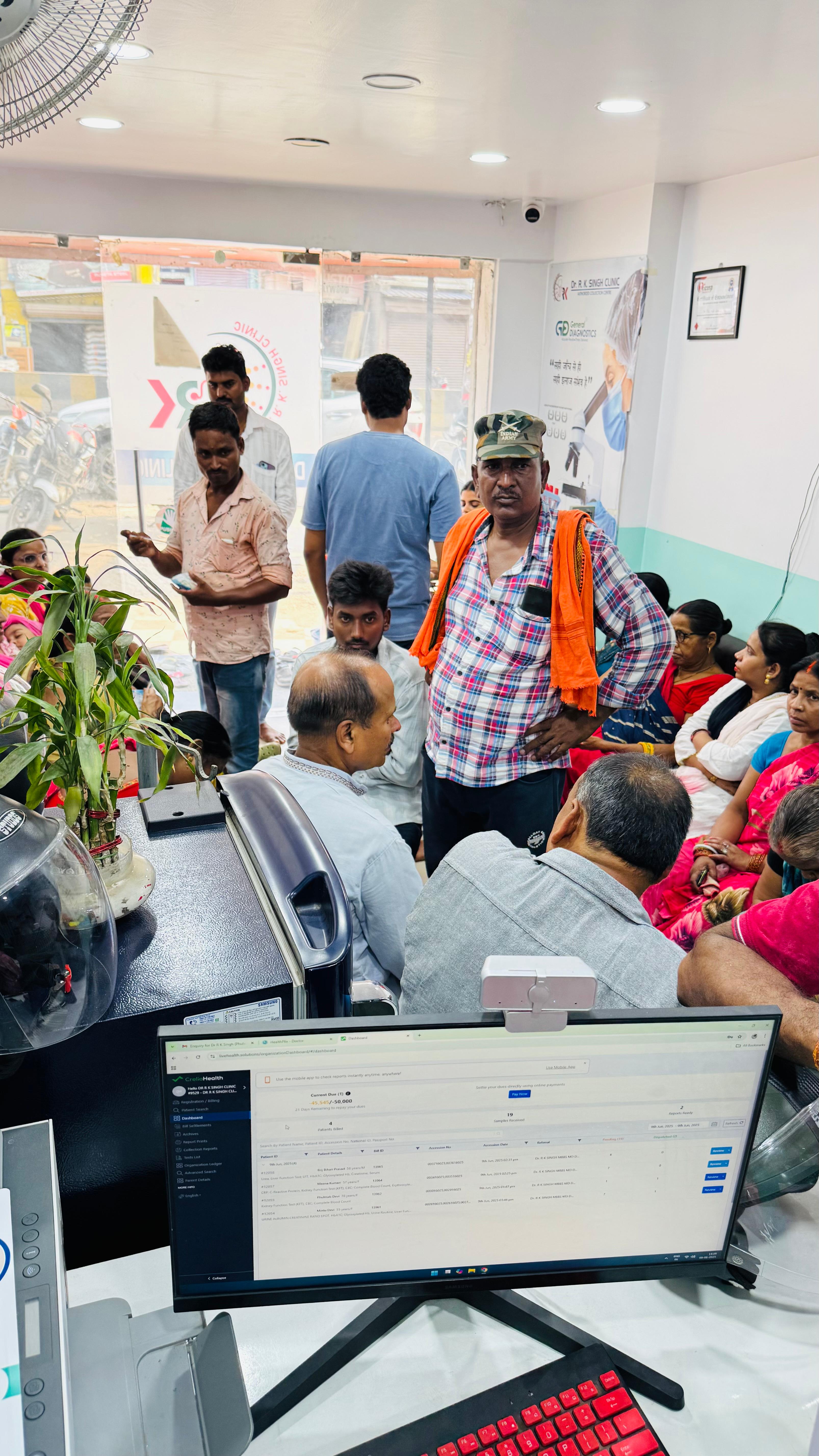 Interior view photo of Dr R K Singh Clinic- PHULWARI - Photo 3 at patna 801505