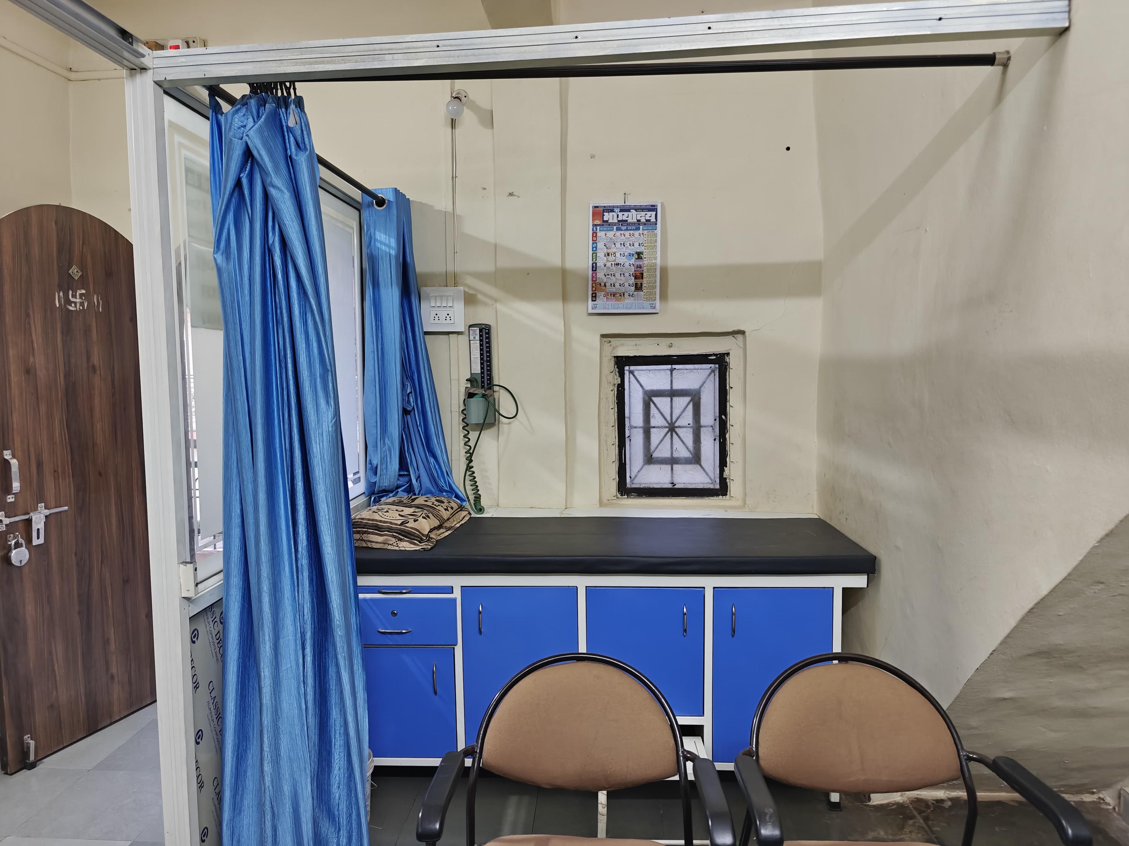 Interior view photo of Dr.Sonawane’s clinic - Photo 3 at dhule 425405