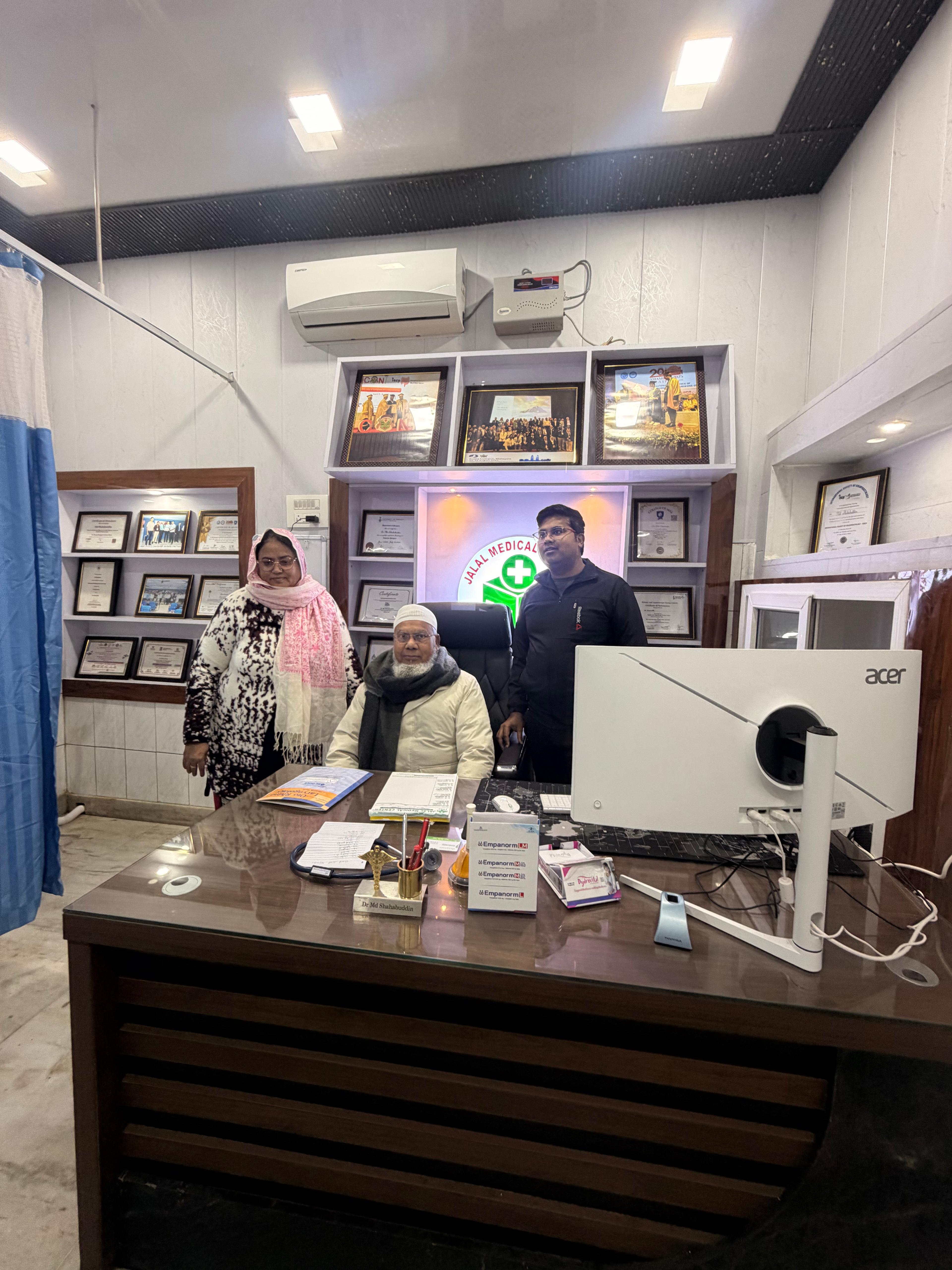 Interior view photo of Jalal Medical Center - Photo 2 at motihari 845401
