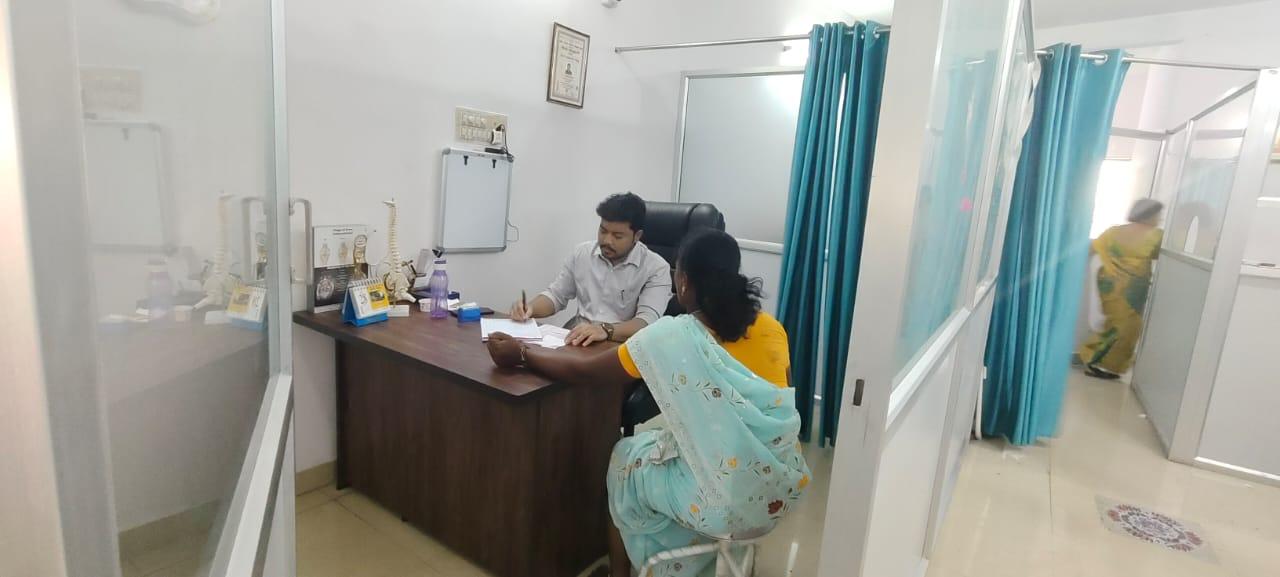 Interior view photo of DR.Vignesh&Velan's V CARE Speciality Clinic - Photo 2 at tiruvannamalai 606601